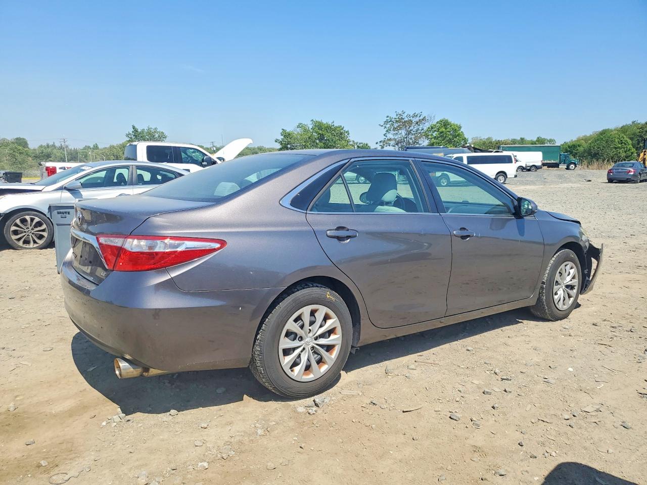 2015 Toyota Camry Le Gray vin: 4T4BF1FK5FR454091