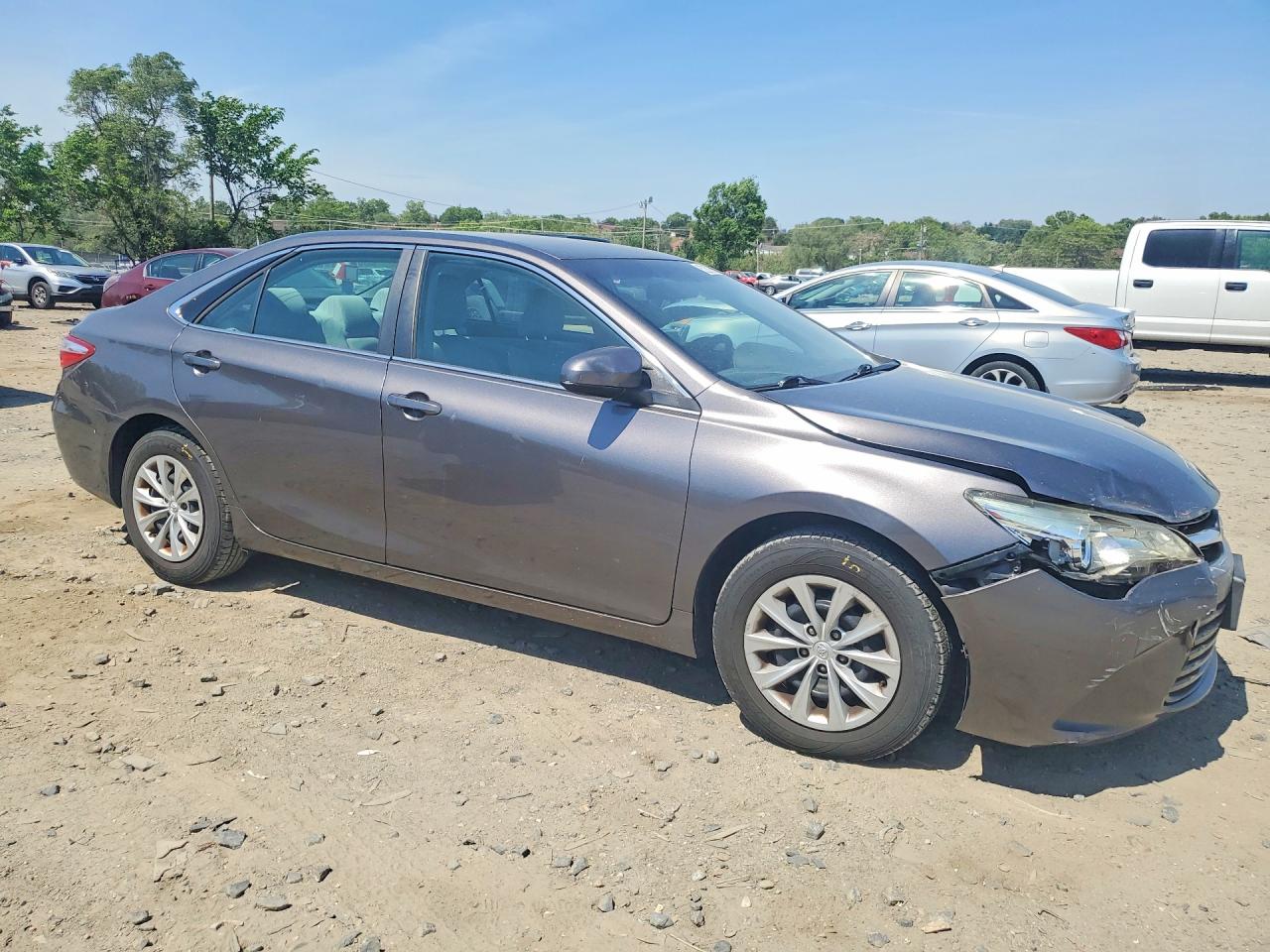 2015 Toyota Camry Le Gray vin: 4T4BF1FK5FR454091