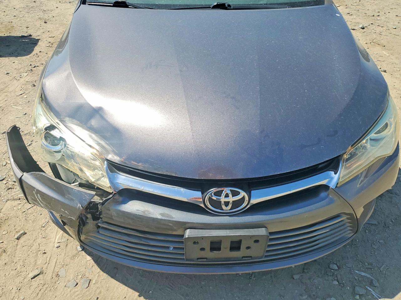 2015 Toyota Camry Le Gray vin: 4T4BF1FK5FR454091
