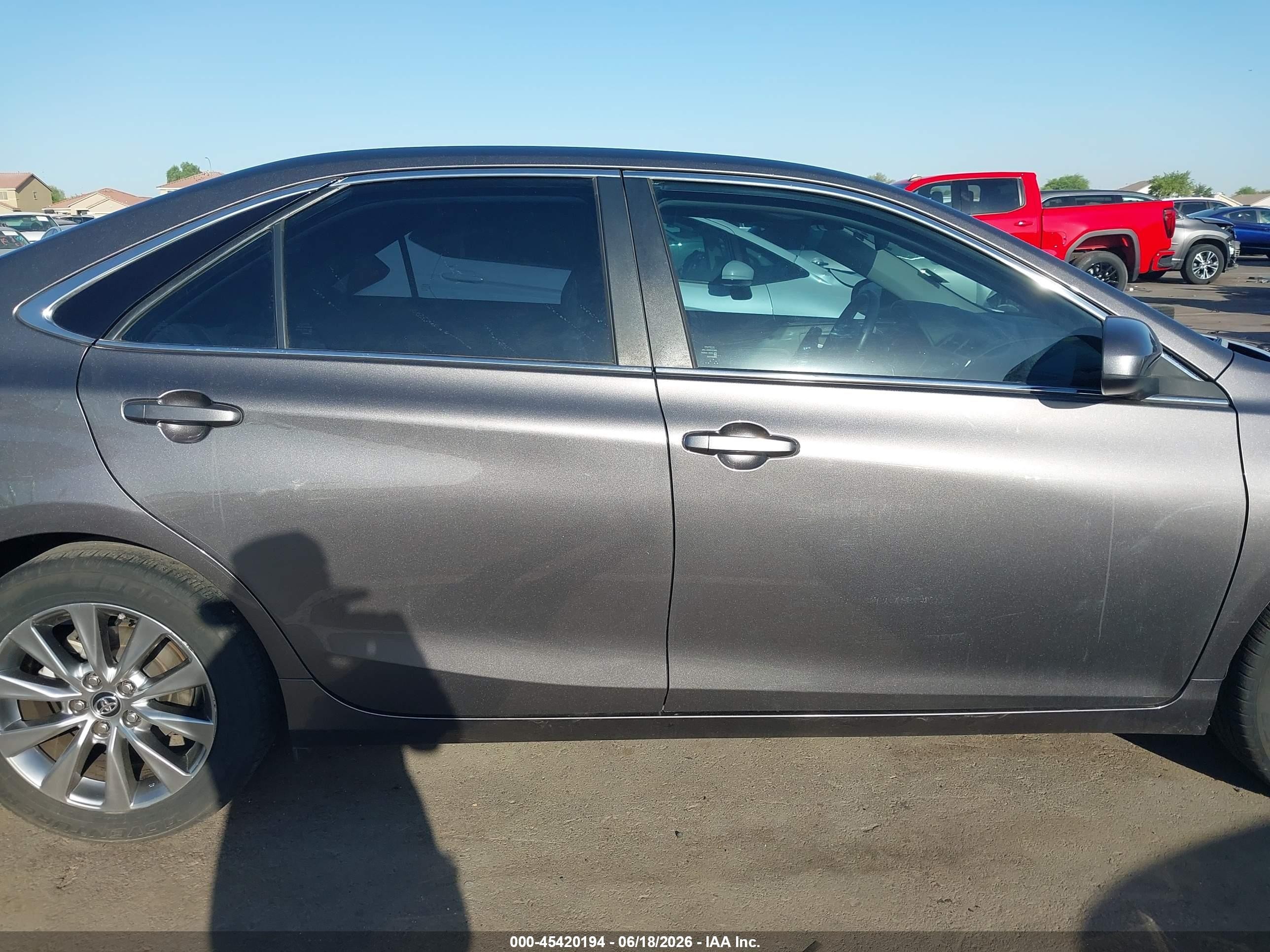 2015 Toyota Camry Xle Gray vin: 4T4BF1FK5FR455905