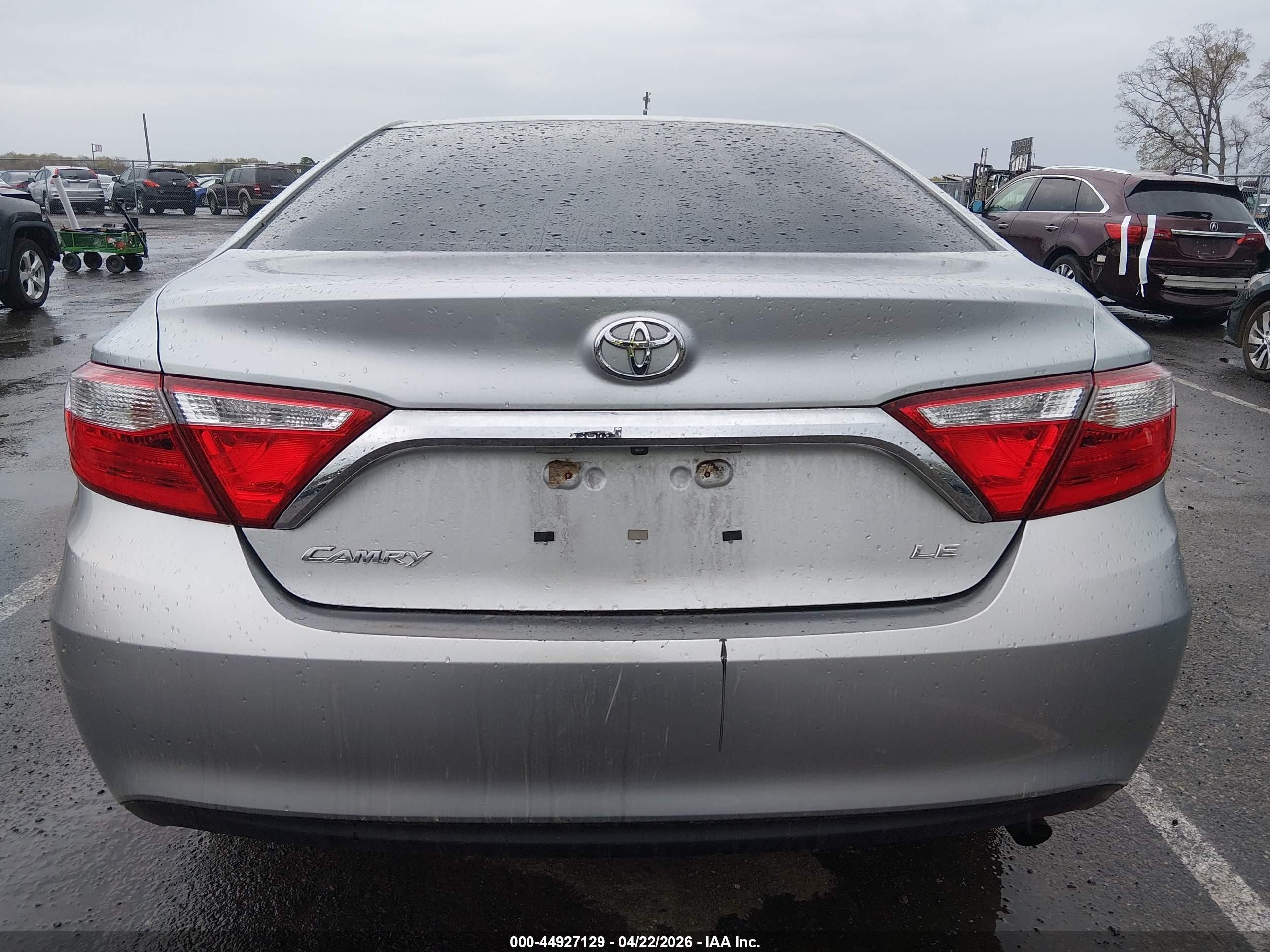 2015 Toyota Camry Le Silver vin: 4T4BF1FK5FR458366