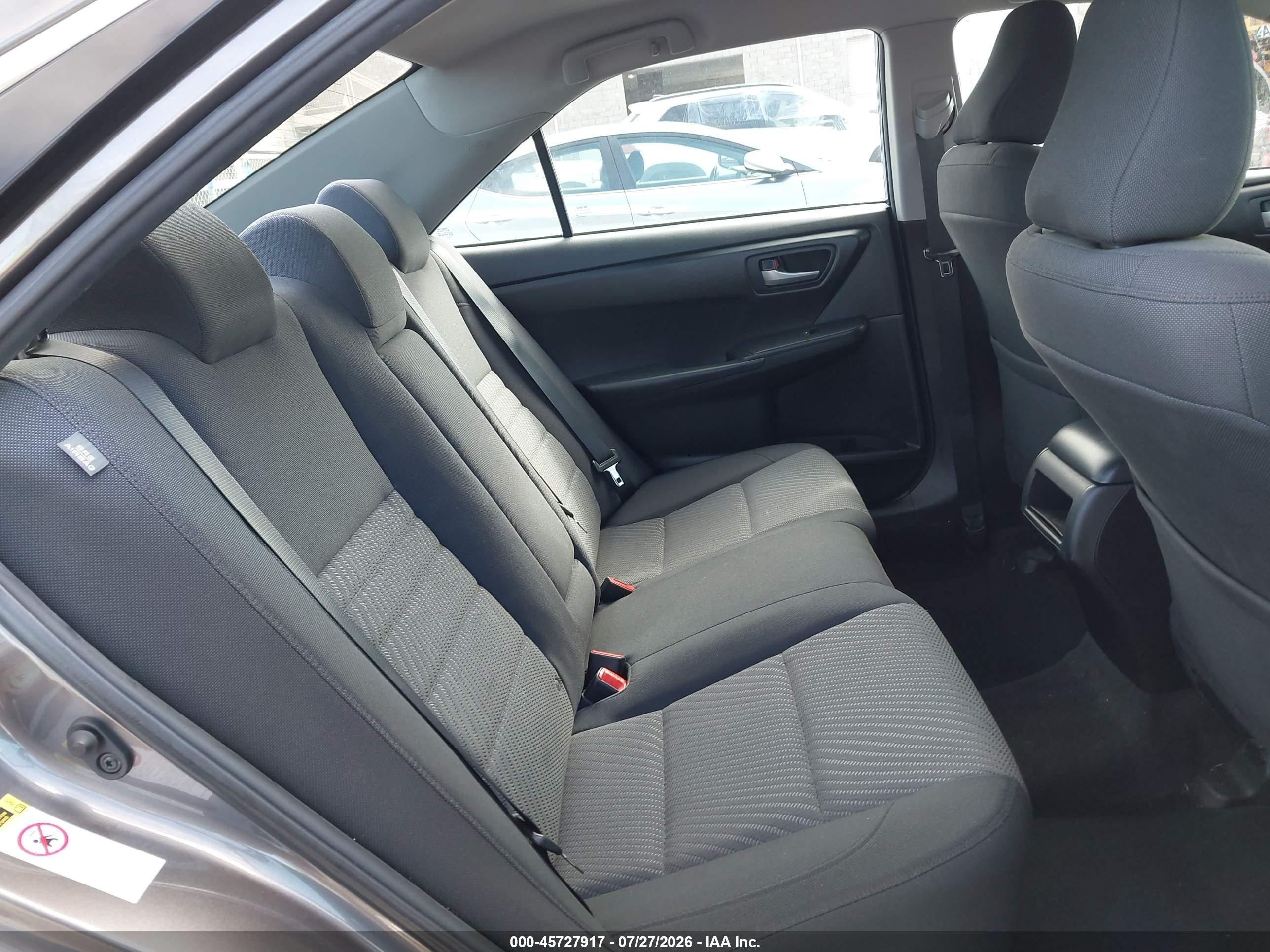 2015 Toyota Camry Le Gray vin: 4T4BF1FK5FR458495