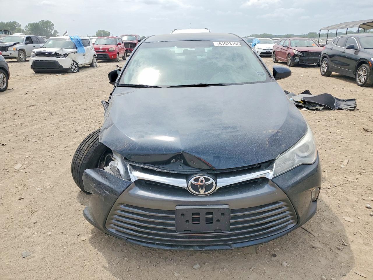 2015 Toyota Camry Le Black vin: 4T4BF1FK5FR464281