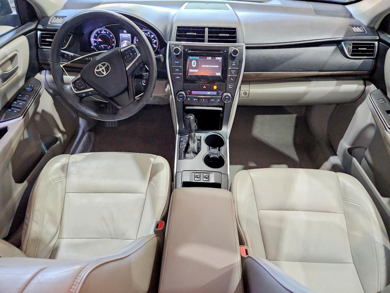 2015 Toyota Camry Xle Silver vin: 4T4BF1FK5FR465608