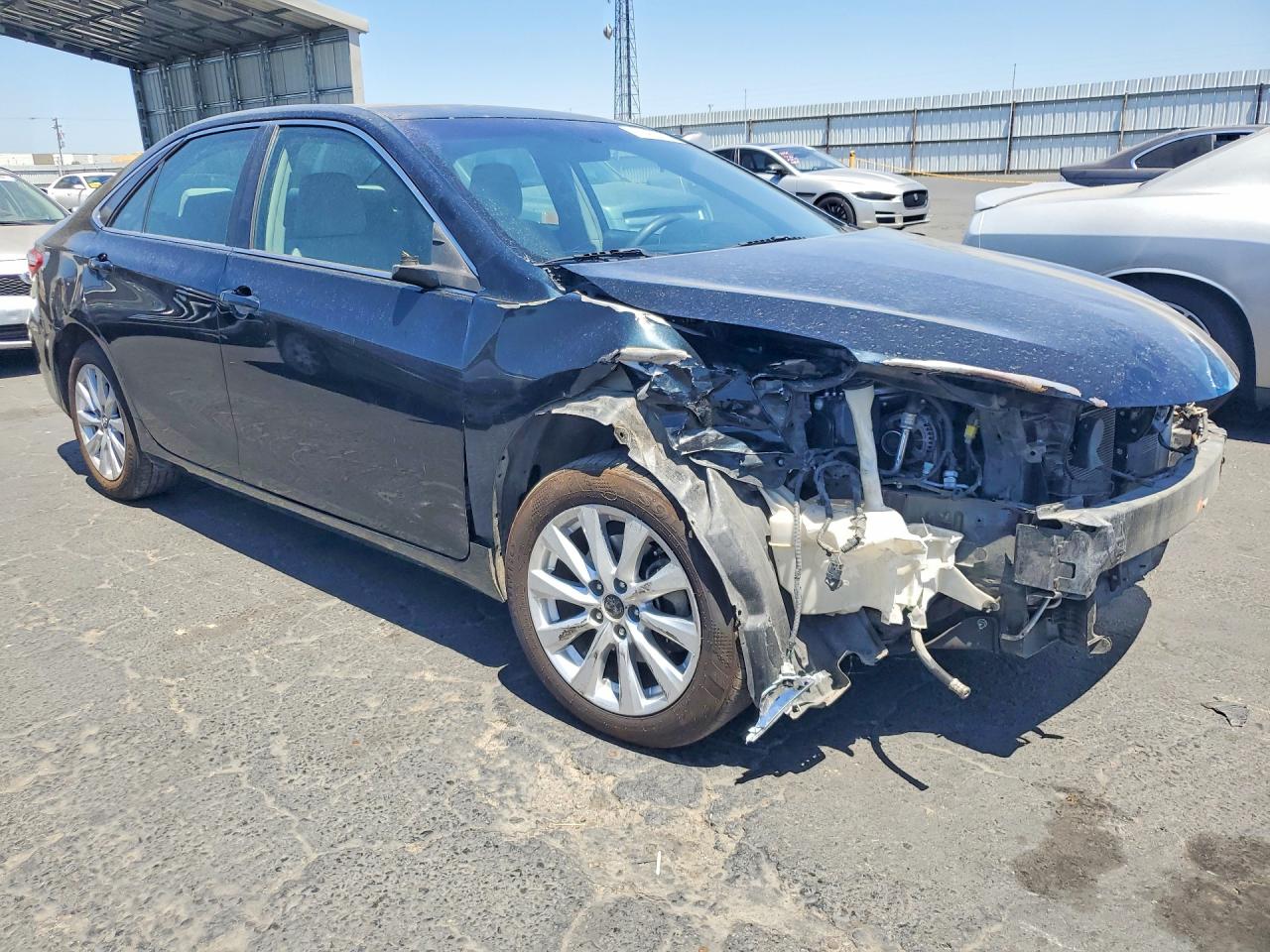 2015 Toyota Camry Le Black vin: 4T4BF1FK5FR472123