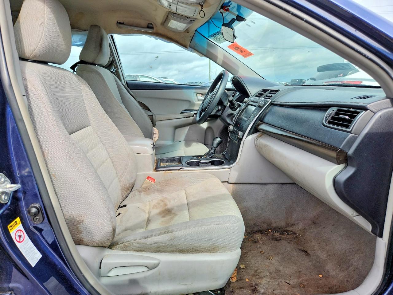 2015 Toyota Camry Le Blue vin: 4T4BF1FK5FR483719