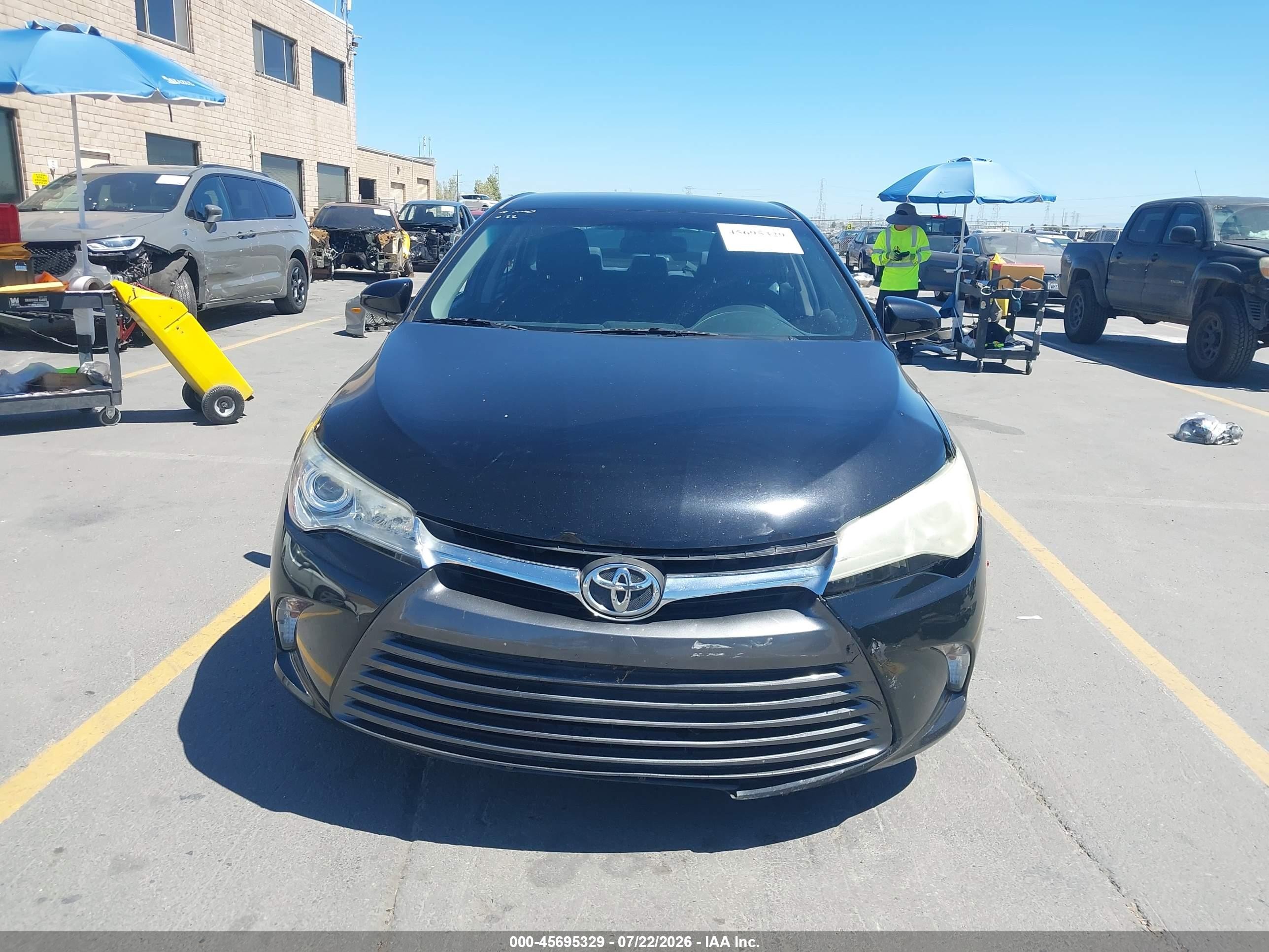 2015 Toyota Camry Le Black vin: 4T4BF1FK5FR496714