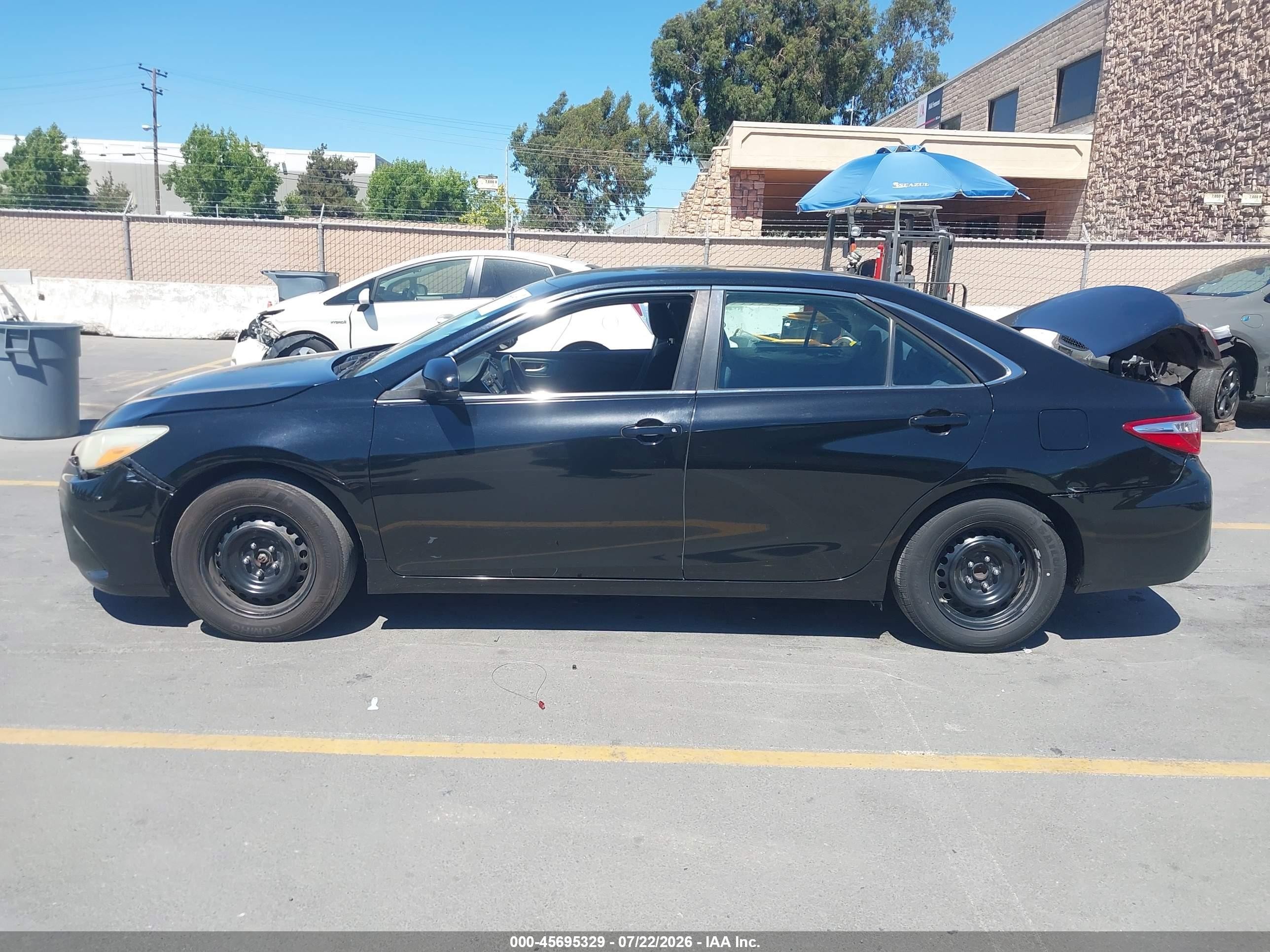 2015 Toyota Camry Le Black vin: 4T4BF1FK5FR496714