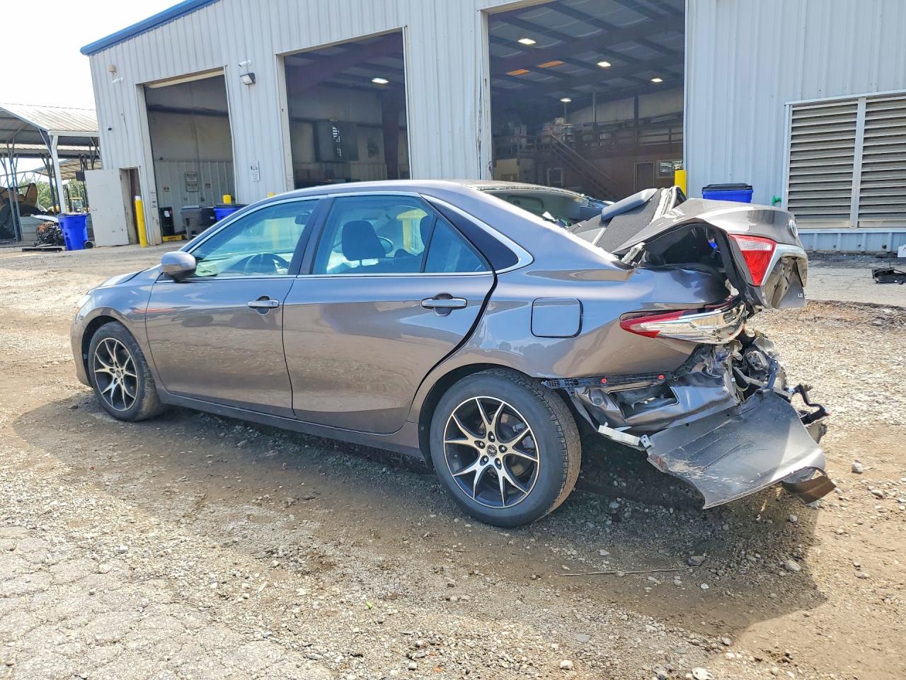 2015 Toyota Camry Le Угольный vin: 4T4BF1FK5FR500745