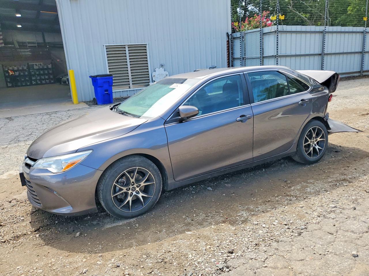 2015 Toyota Camry Le Угольный vin: 4T4BF1FK5FR500745