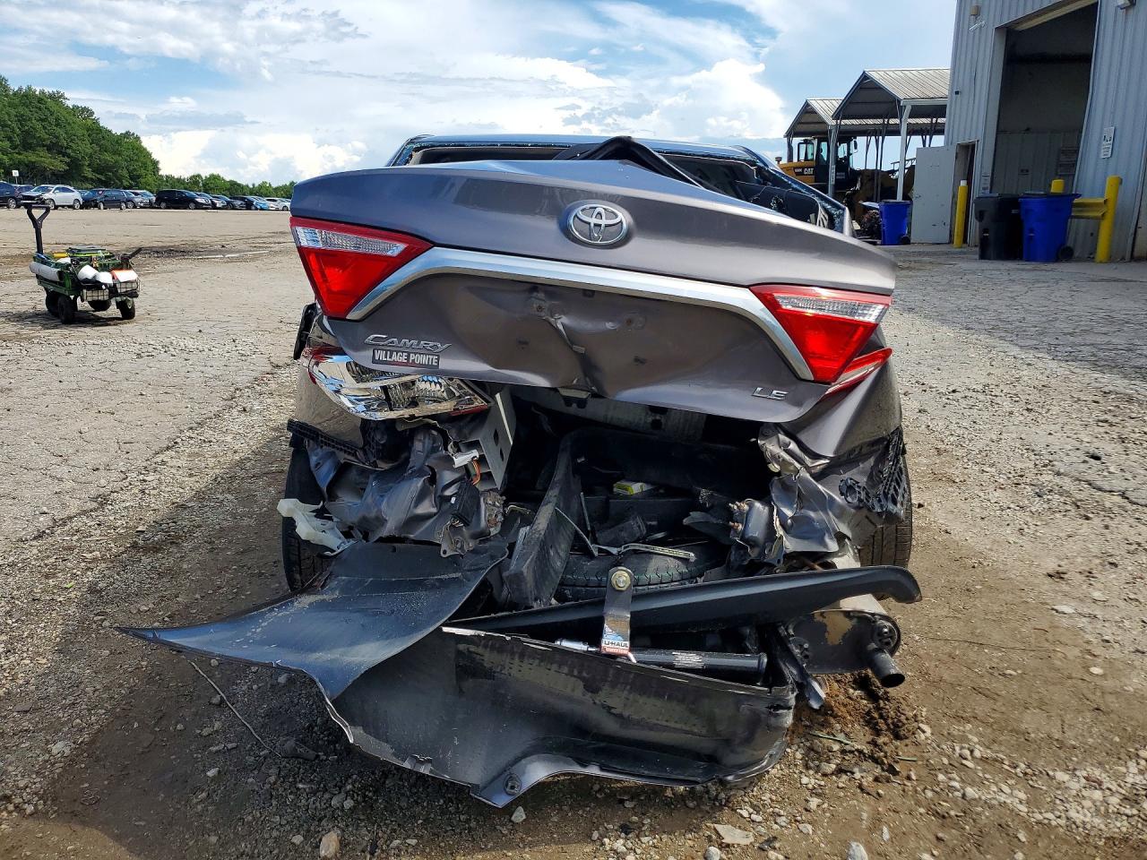 2015 Toyota Camry Le Угольный vin: 4T4BF1FK5FR500745