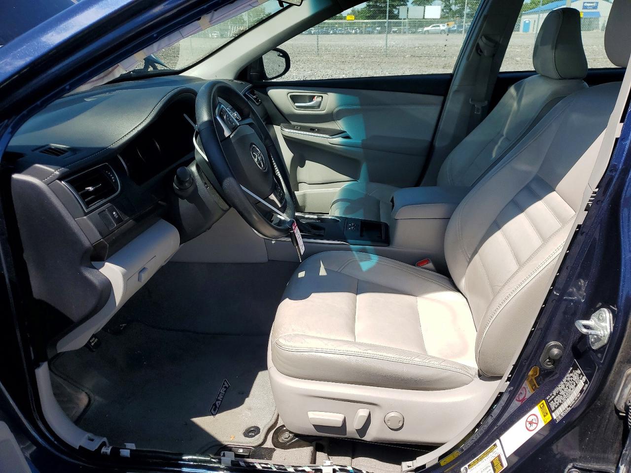 2015 Toyota Camry Xle Blue vin: 4T4BF1FK5FR509932