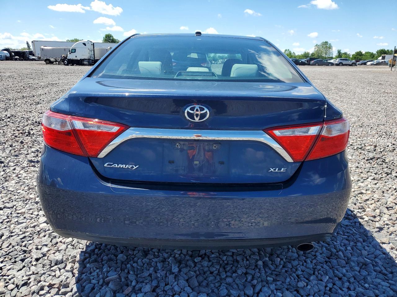 2015 Toyota Camry Xle Blue vin: 4T4BF1FK5FR509932