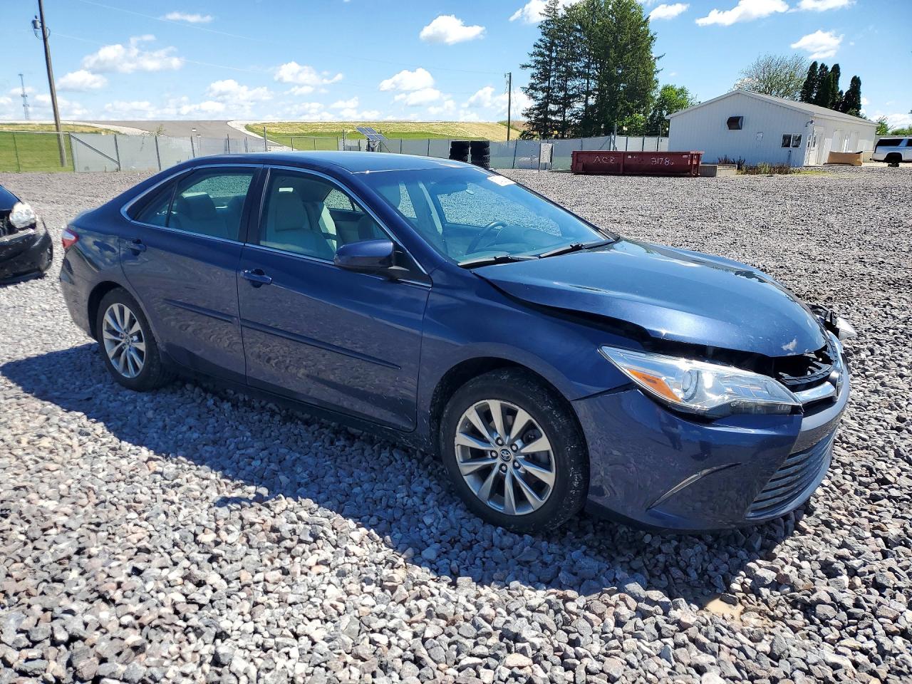 2015 Toyota Camry Xle Blue vin: 4T4BF1FK5FR509932