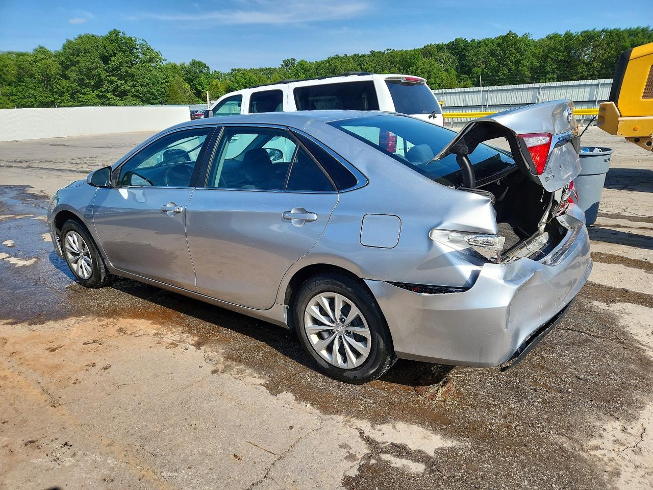 2015 Toyota Camry Le Silver vin: 4T4BF1FK5FR514130