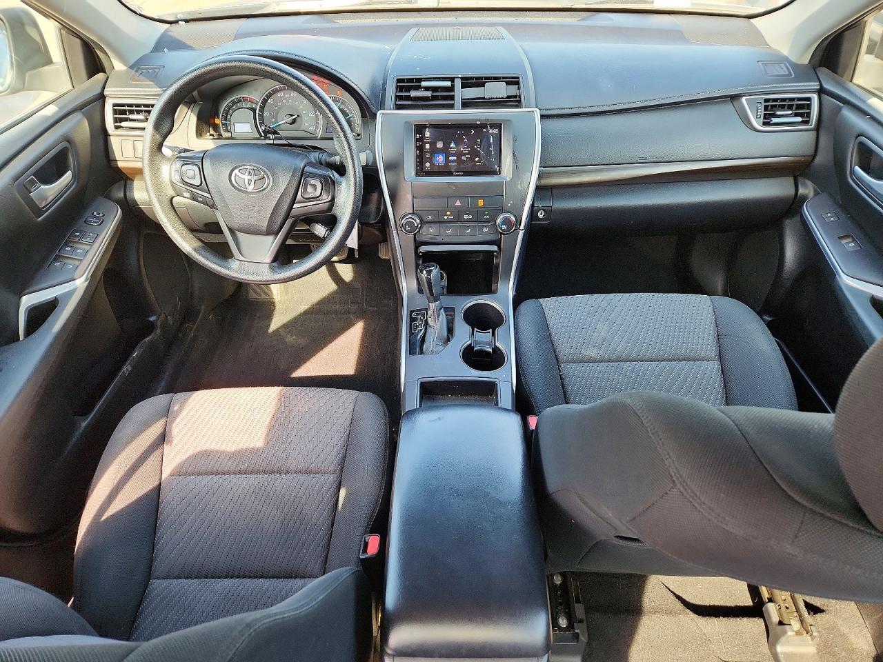 2015 Toyota Camry Le Silver vin: 4T4BF1FK5FR514130