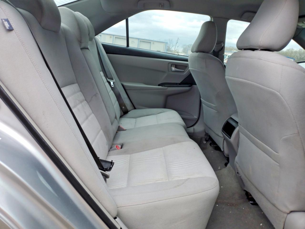 2015 Toyota Camry Silver vin: 4T4BF1FK5FR516086