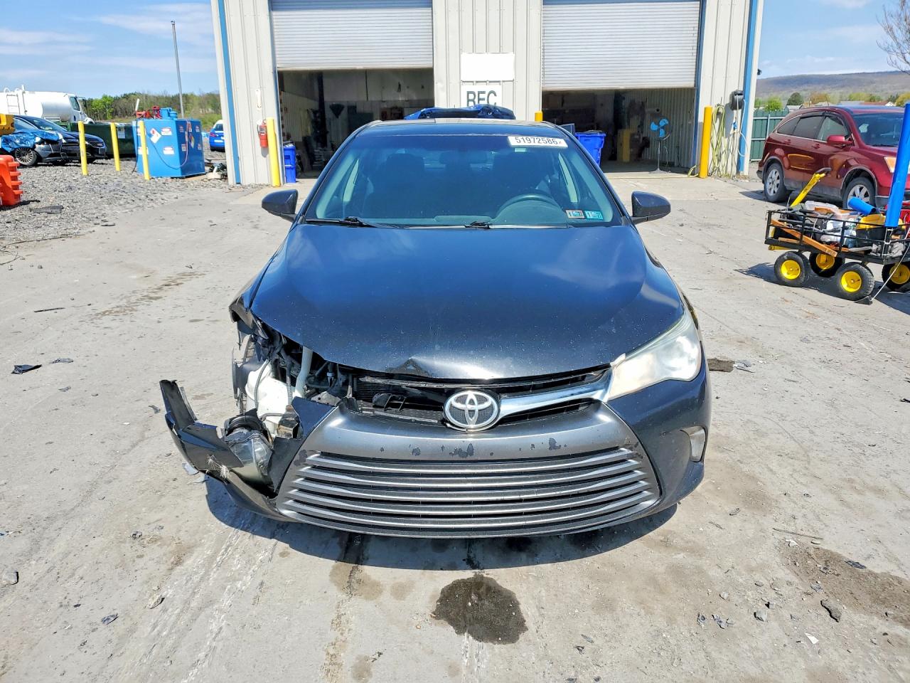 2016 Toyota Camry Le Black vin: 4T4BF1FK5GR516848