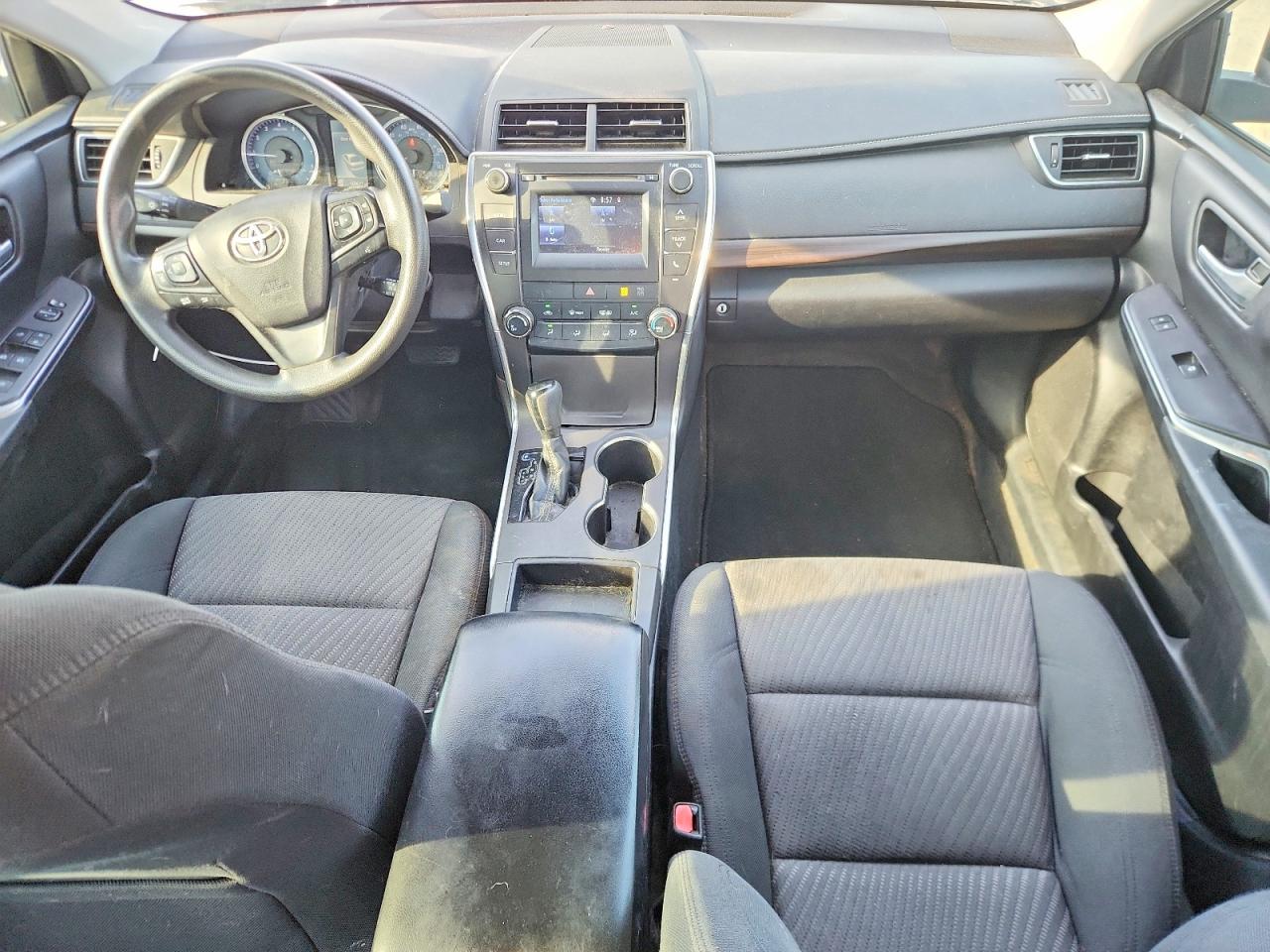 2016 Toyota Camry Le Gray vin: 4T4BF1FK5GR556752