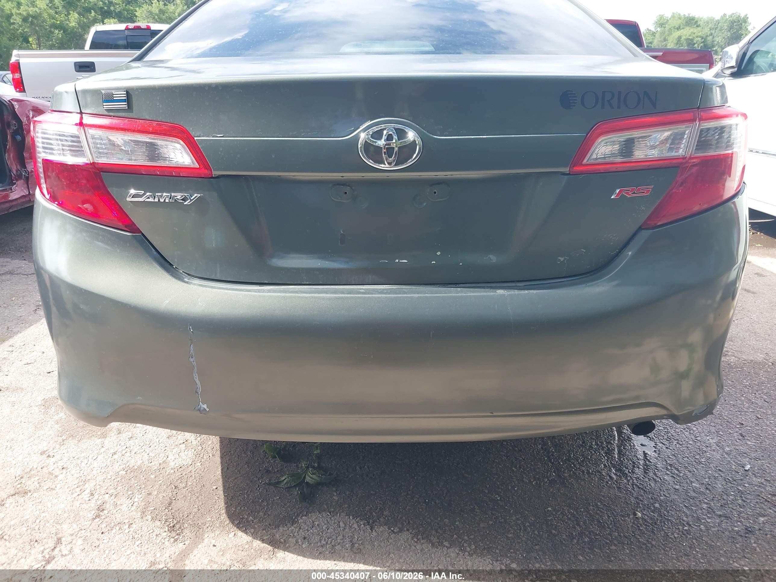 2012 Toyota Camry Le Green vin: 4T4BF1FK6CR161649