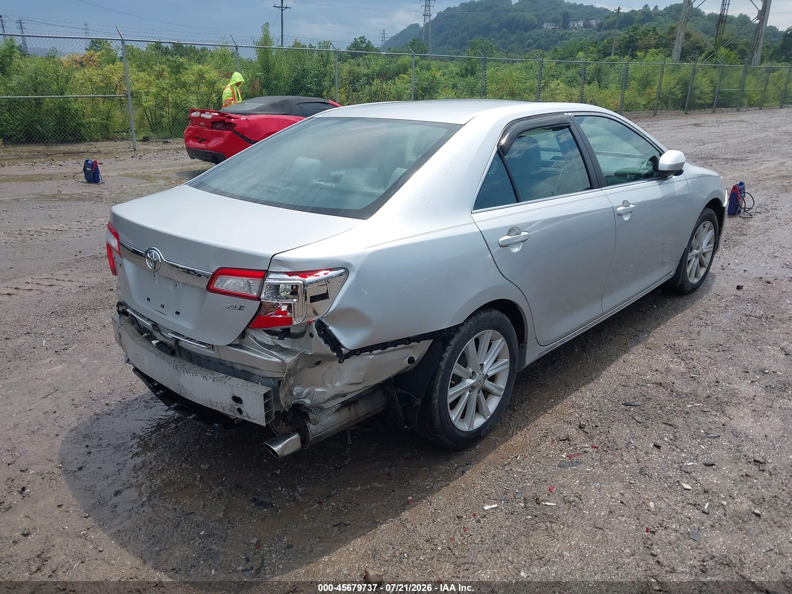 2012 Toyota Camry Xle Silver vin: 4T4BF1FK6CR220800
