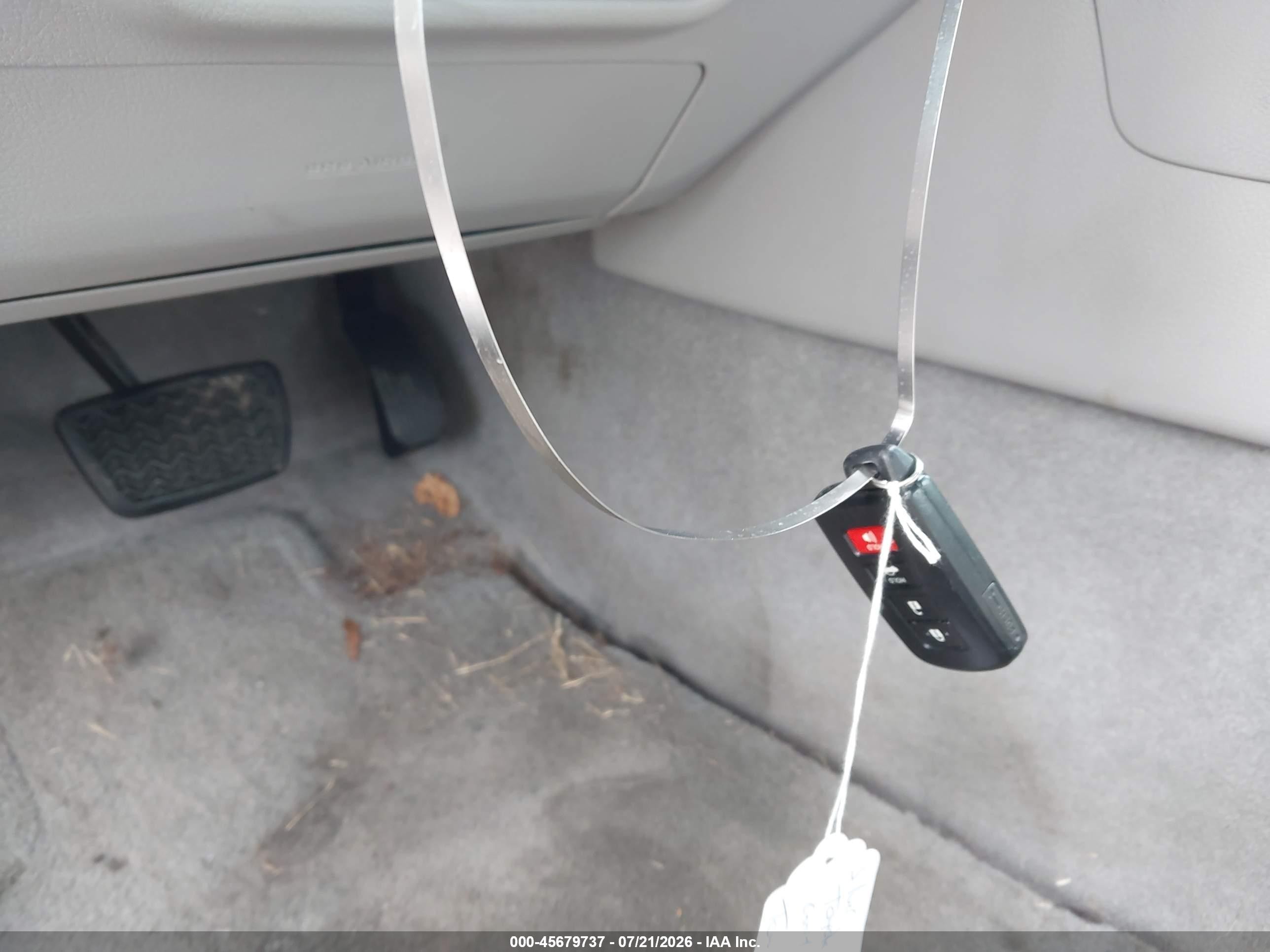2012 Toyota Camry Xle Silver vin: 4T4BF1FK6CR220800