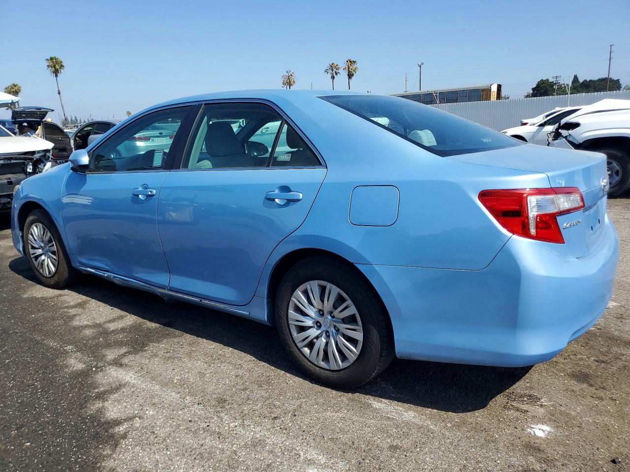 2012 Toyota Camry Le Синий vin: 4T4BF1FK6CR229450