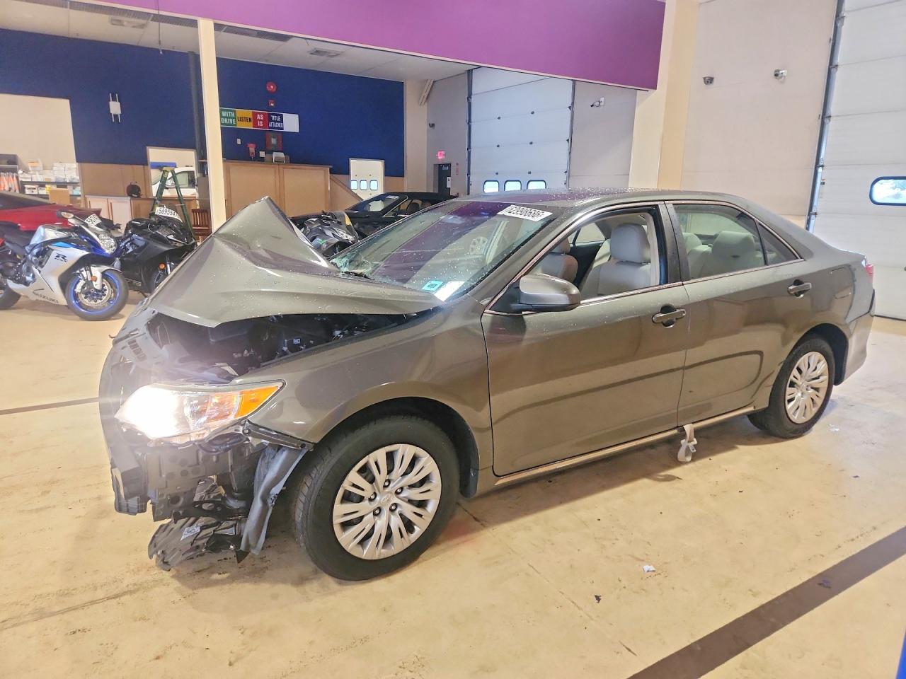 2012 Toyota Camry Le Gray vin: 4T4BF1FK6CR239928