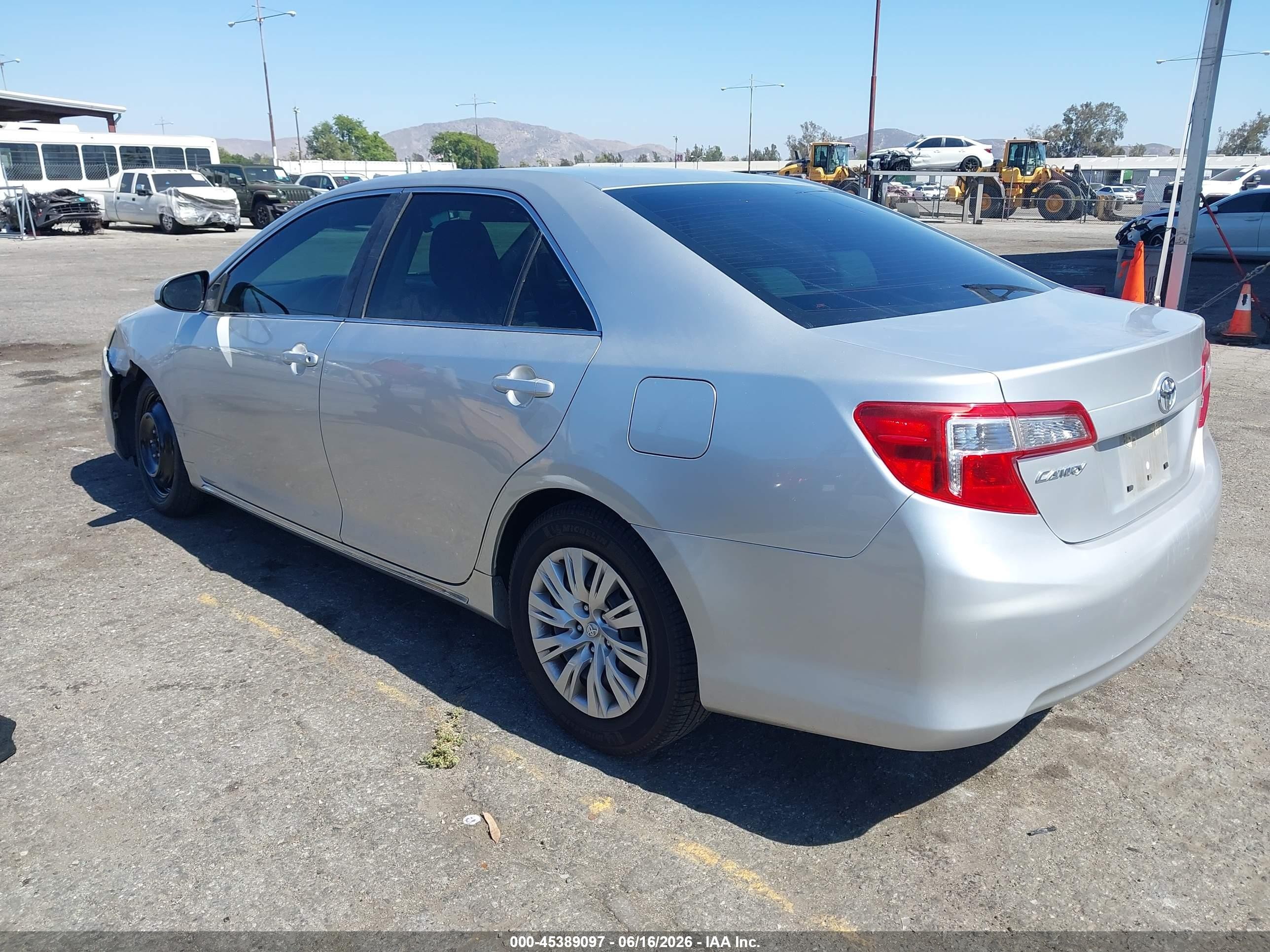 2012 Toyota Camry Le Silver vin: 4T4BF1FK6CR249519