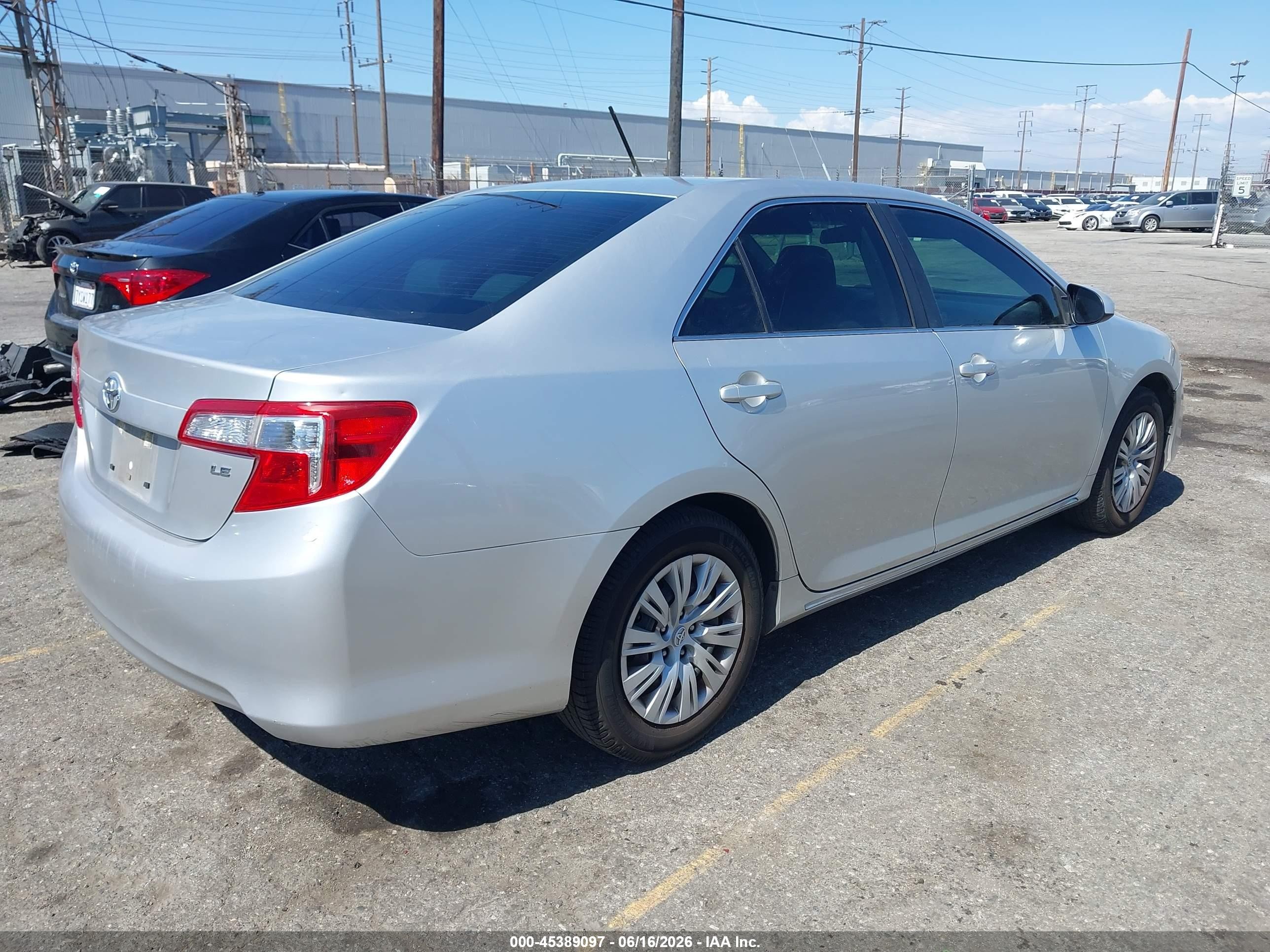 2012 Toyota Camry Le Silver vin: 4T4BF1FK6CR249519