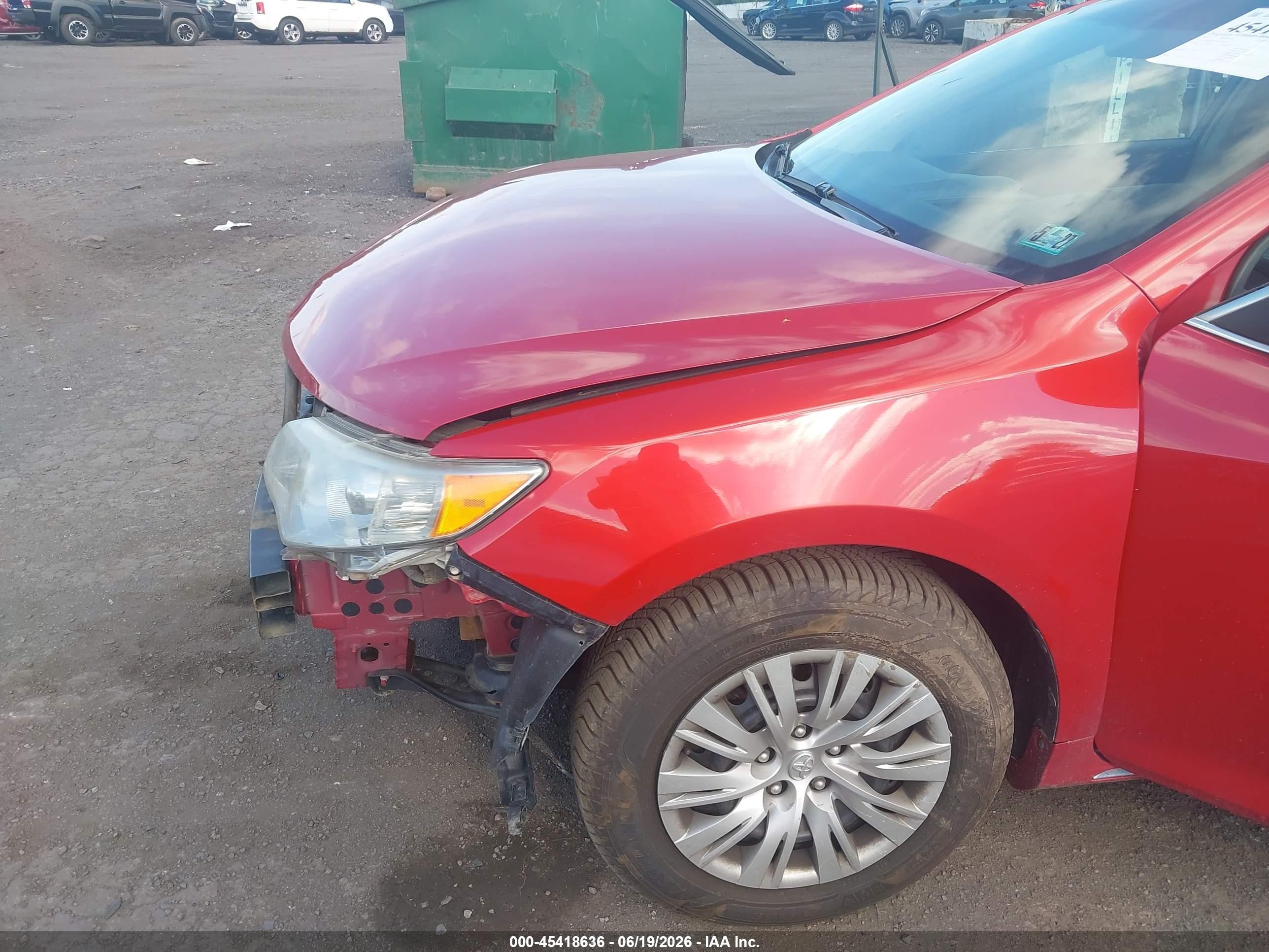 2013 Toyota Camry Le Red vin: 4T4BF1FK6DR287074