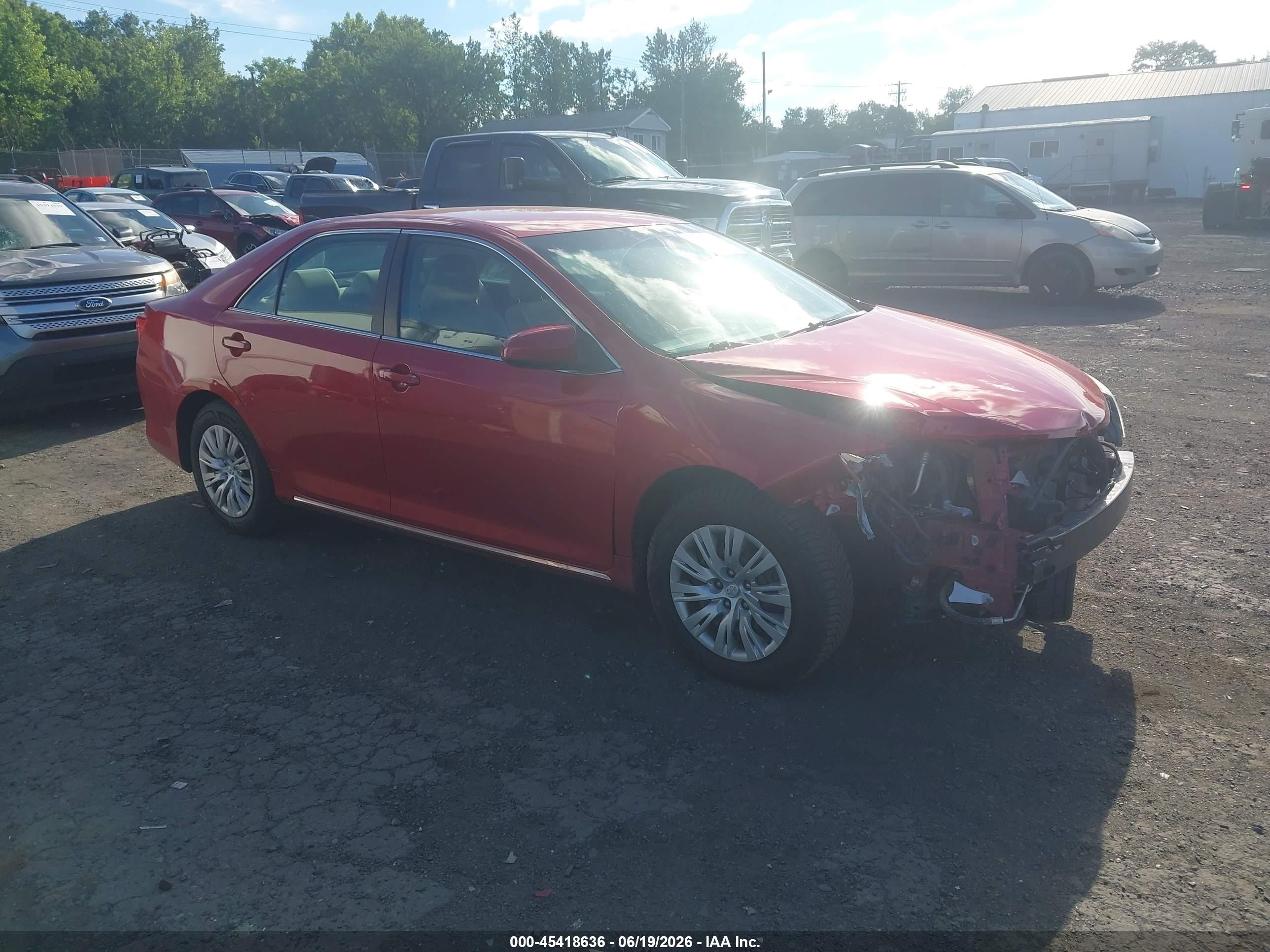 2013 Toyota Camry Le Red vin: 4T4BF1FK6DR287074
