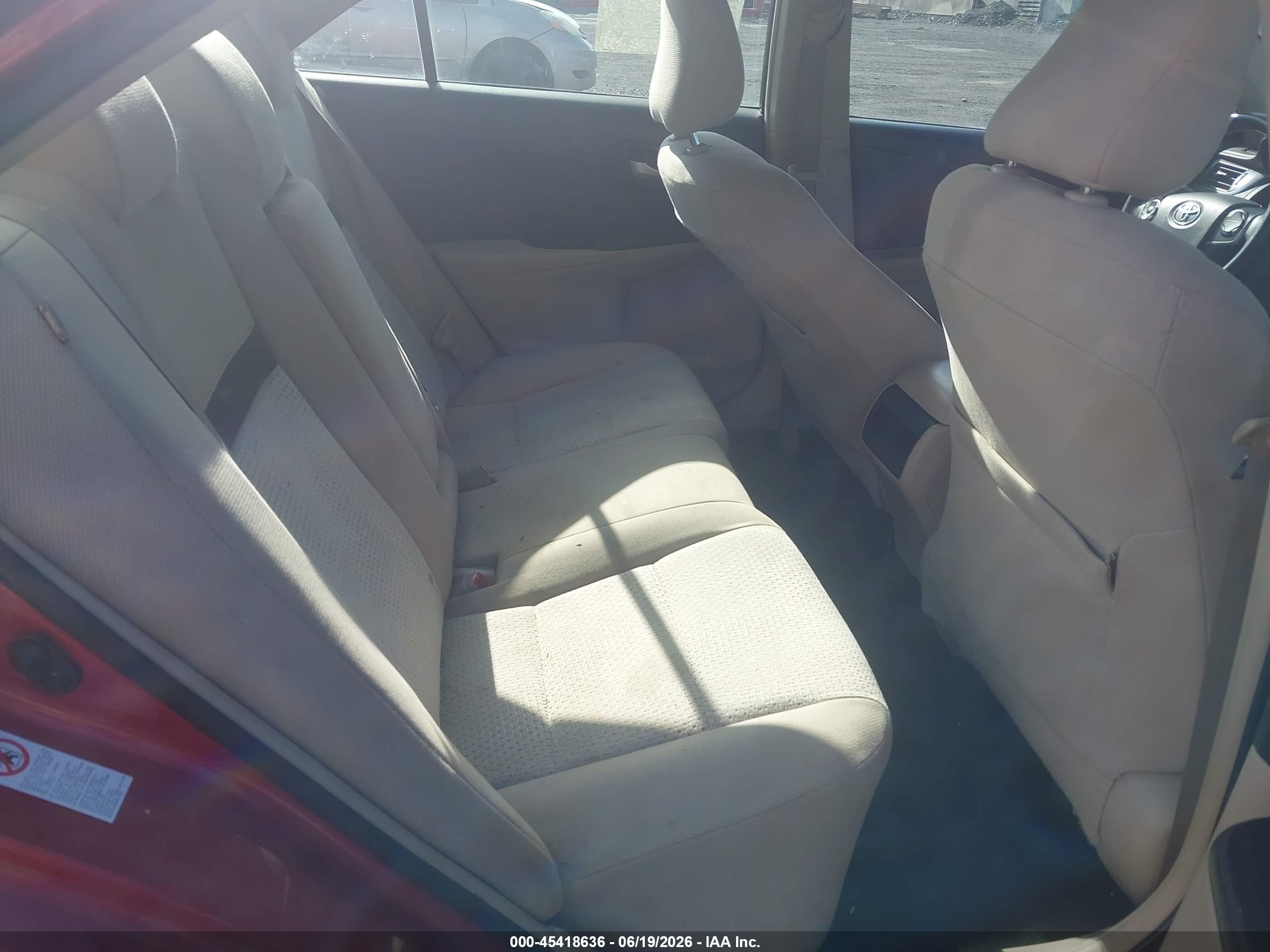 2013 Toyota Camry Le Red vin: 4T4BF1FK6DR287074
