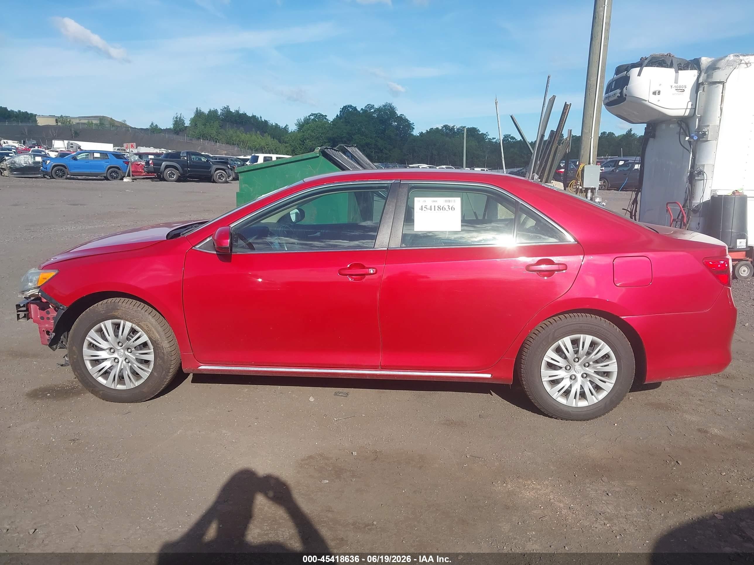 2013 Toyota Camry Le Red vin: 4T4BF1FK6DR287074