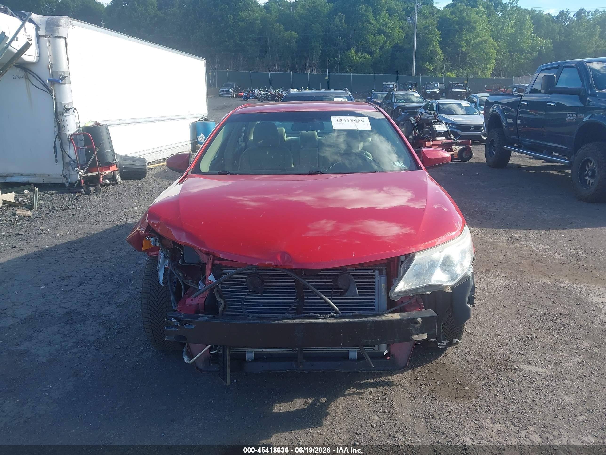 2013 Toyota Camry Le Red vin: 4T4BF1FK6DR287074