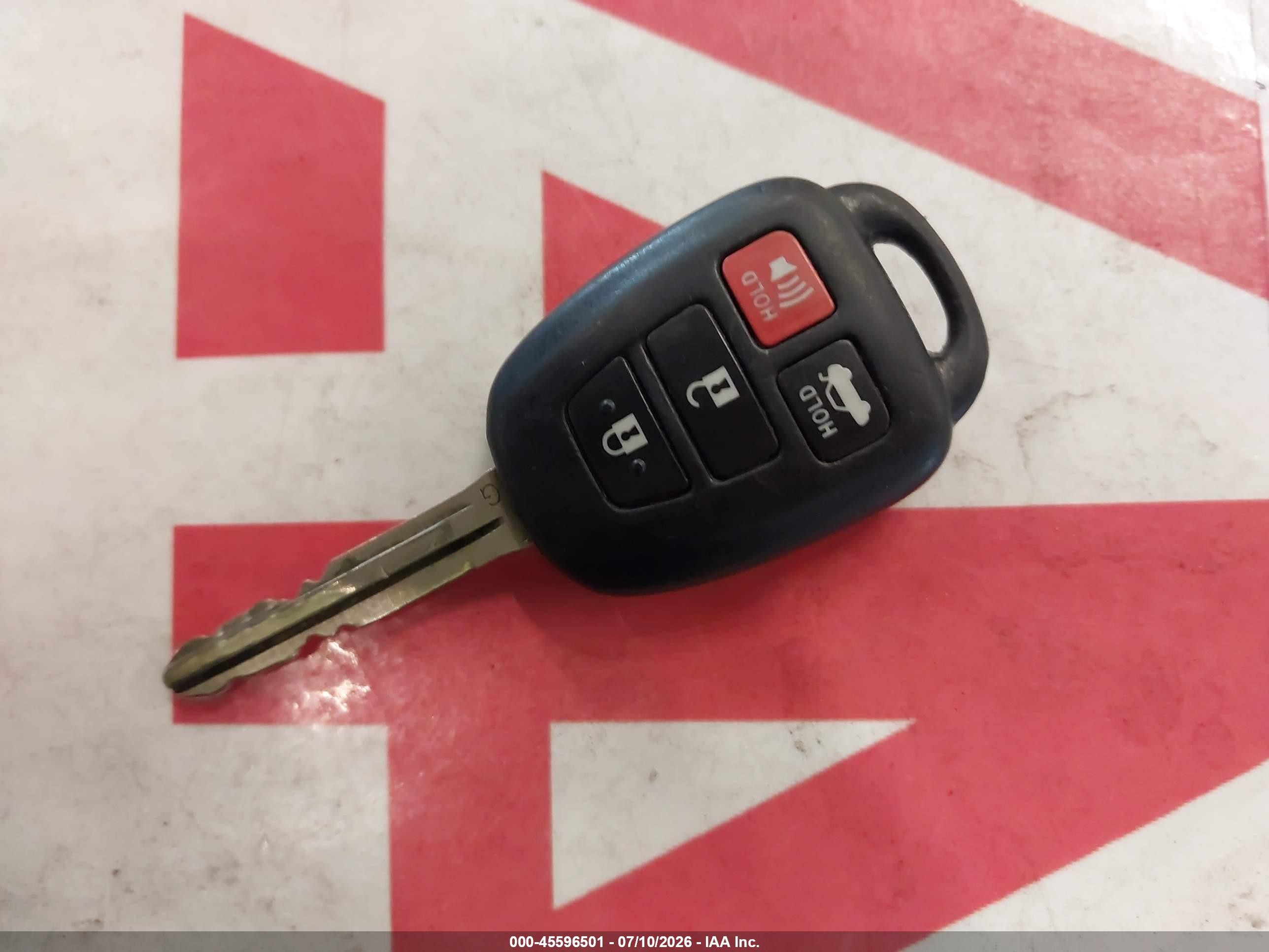 2013 Toyota Camry Le Белый vin: 4T4BF1FK6DR296213