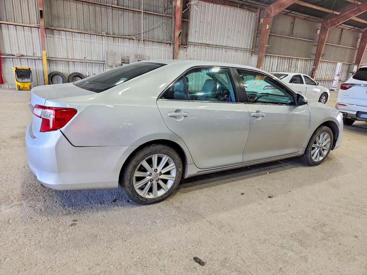 2013 Toyota Camry Xle Silver vin: 4T4BF1FK6DR302947