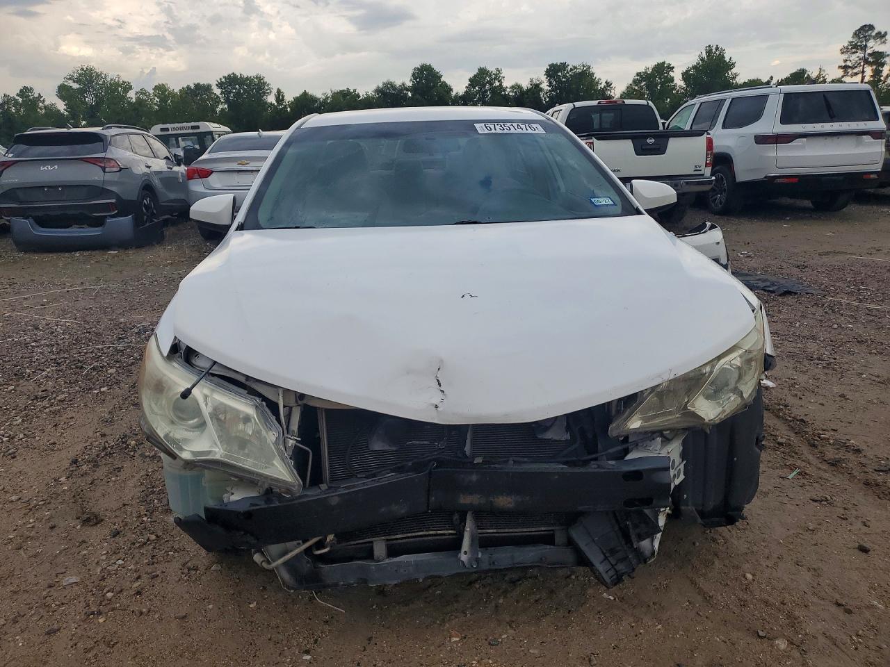 2013 Toyota Camry Le White vin: 4T4BF1FK6DR309512
