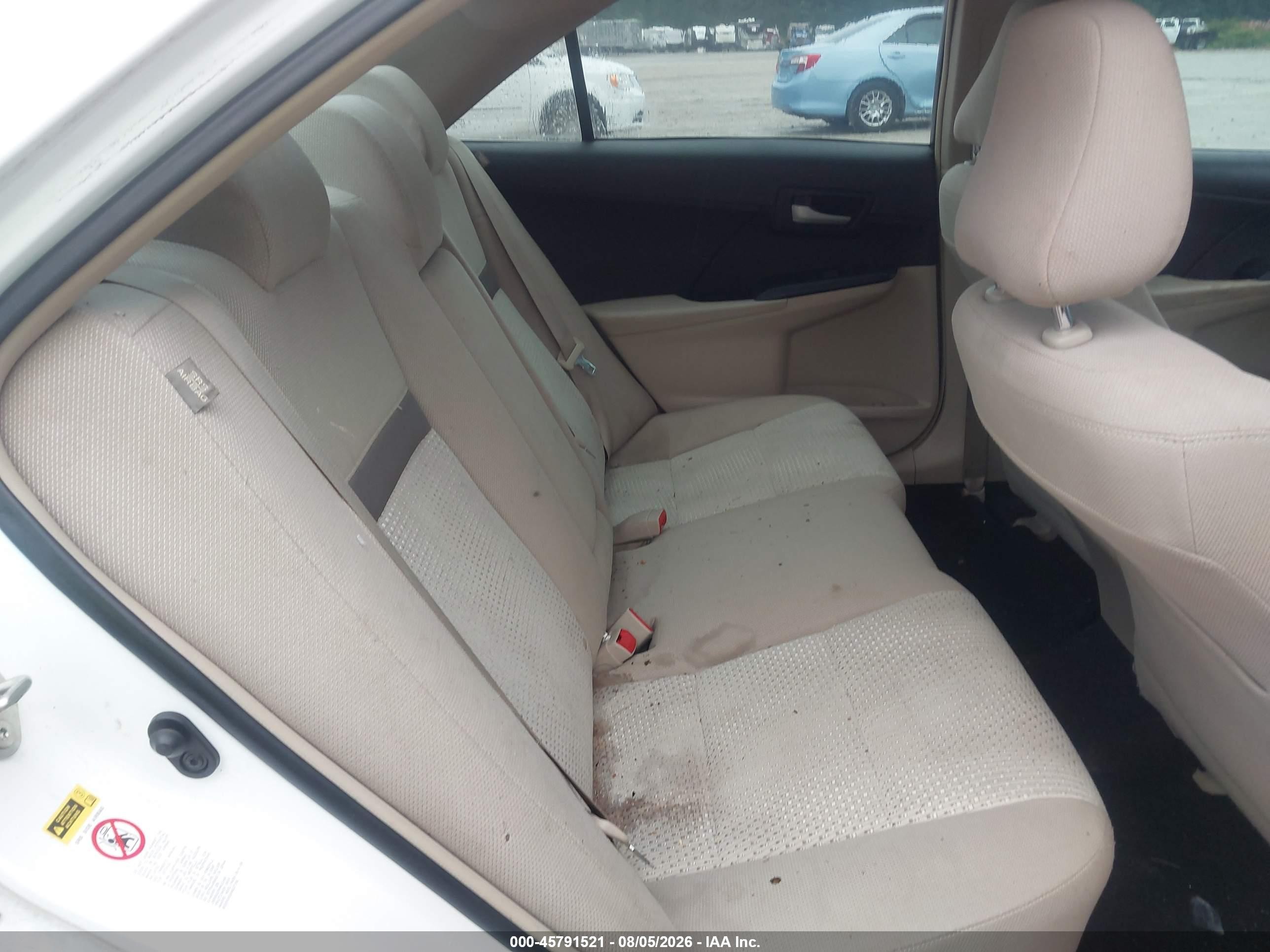 2013 Toyota Camry Le White vin: 4T4BF1FK6DR317867