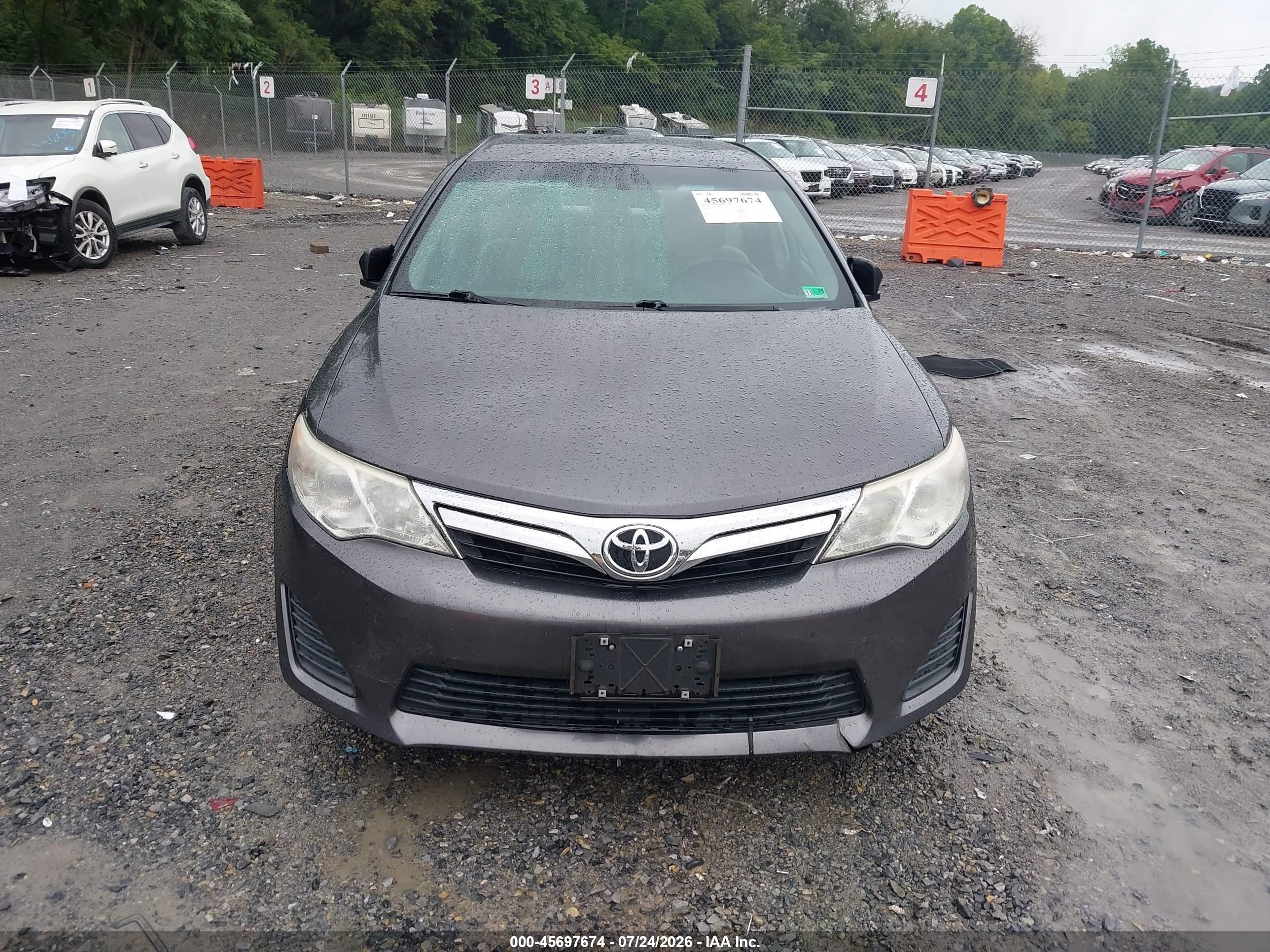 2013 Toyota Camry Le Gray vin: 4T4BF1FK6DR319831