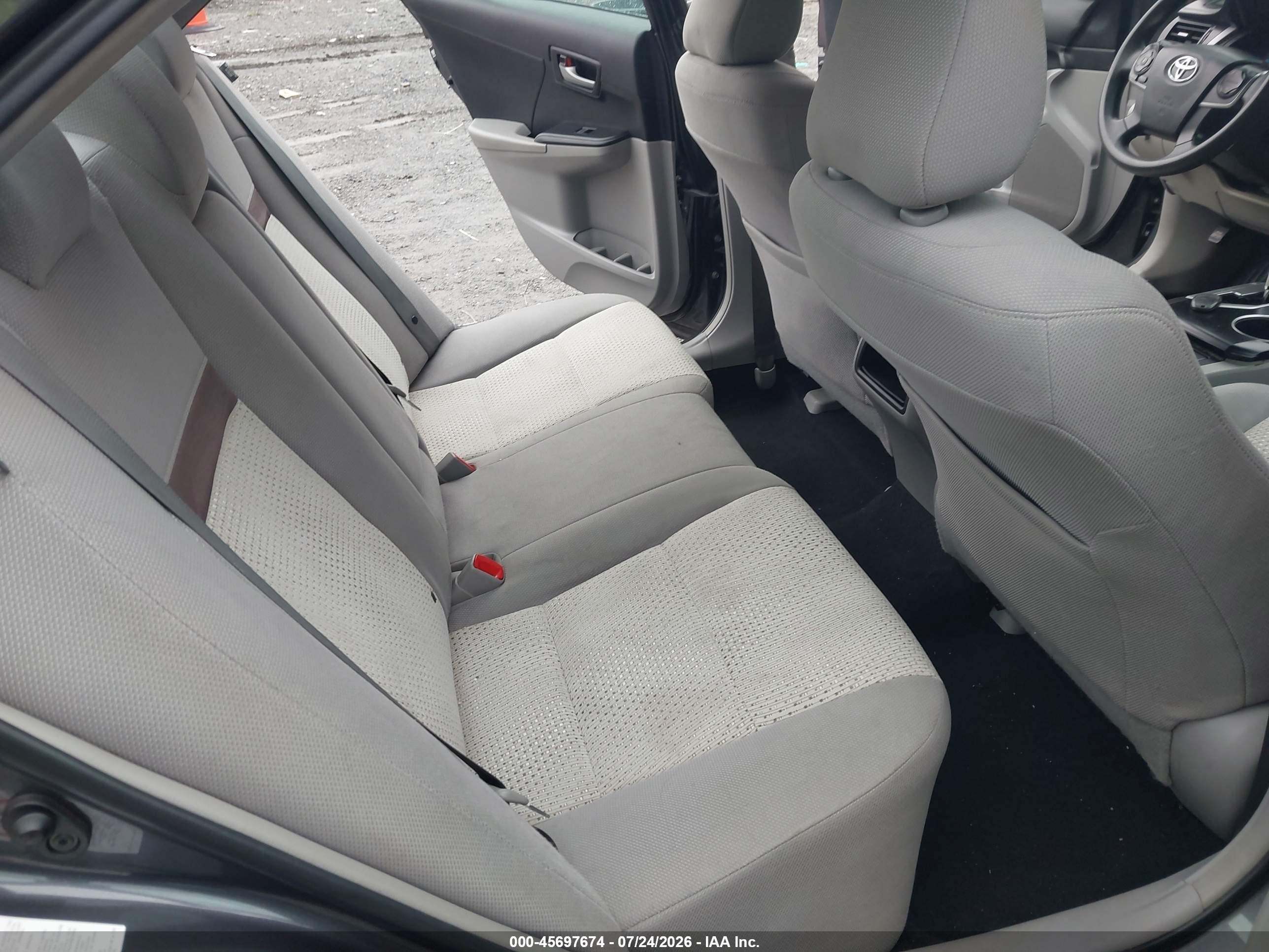 2013 Toyota Camry Le Gray vin: 4T4BF1FK6DR319831