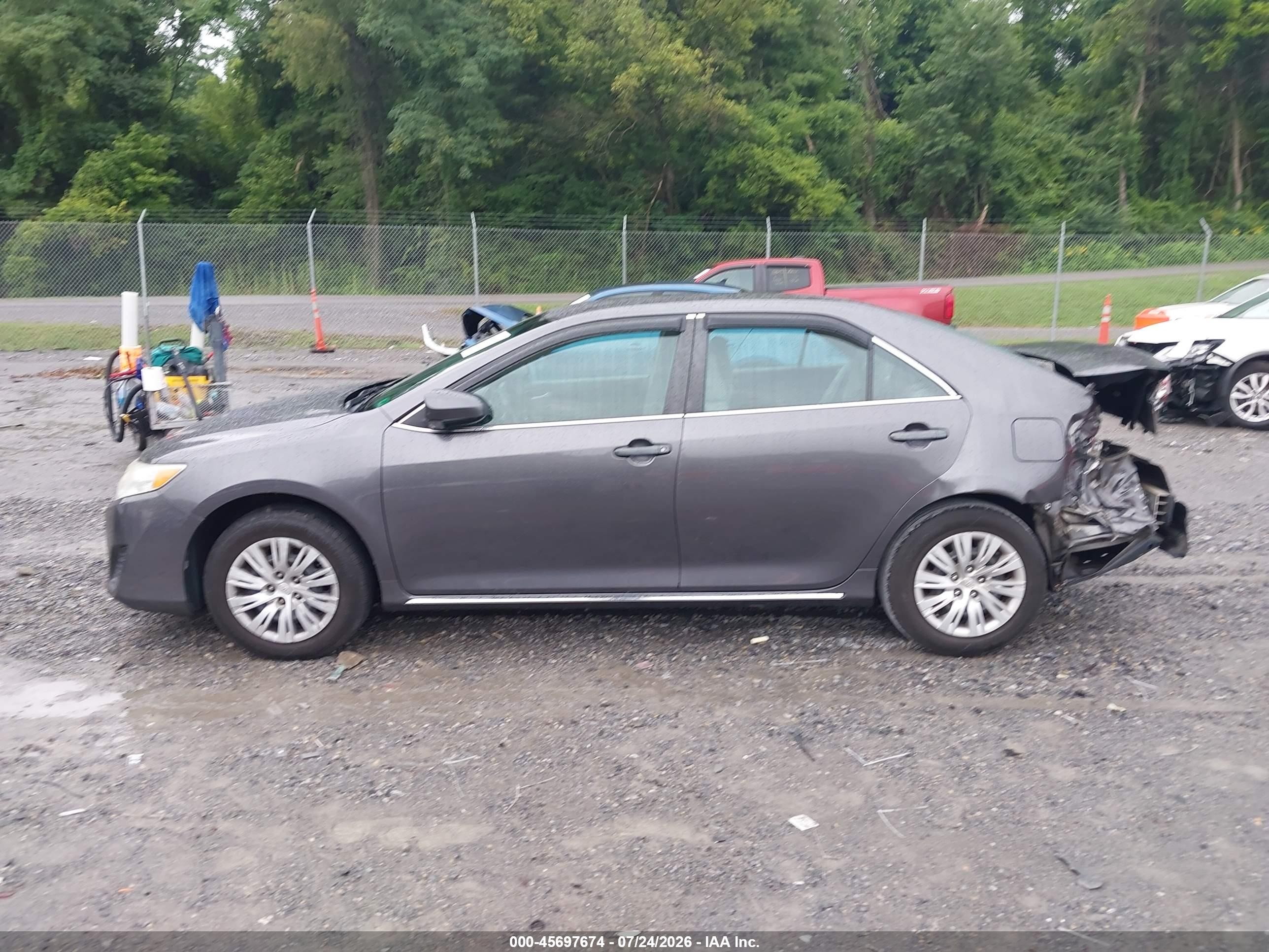 2013 Toyota Camry Le Gray vin: 4T4BF1FK6DR319831