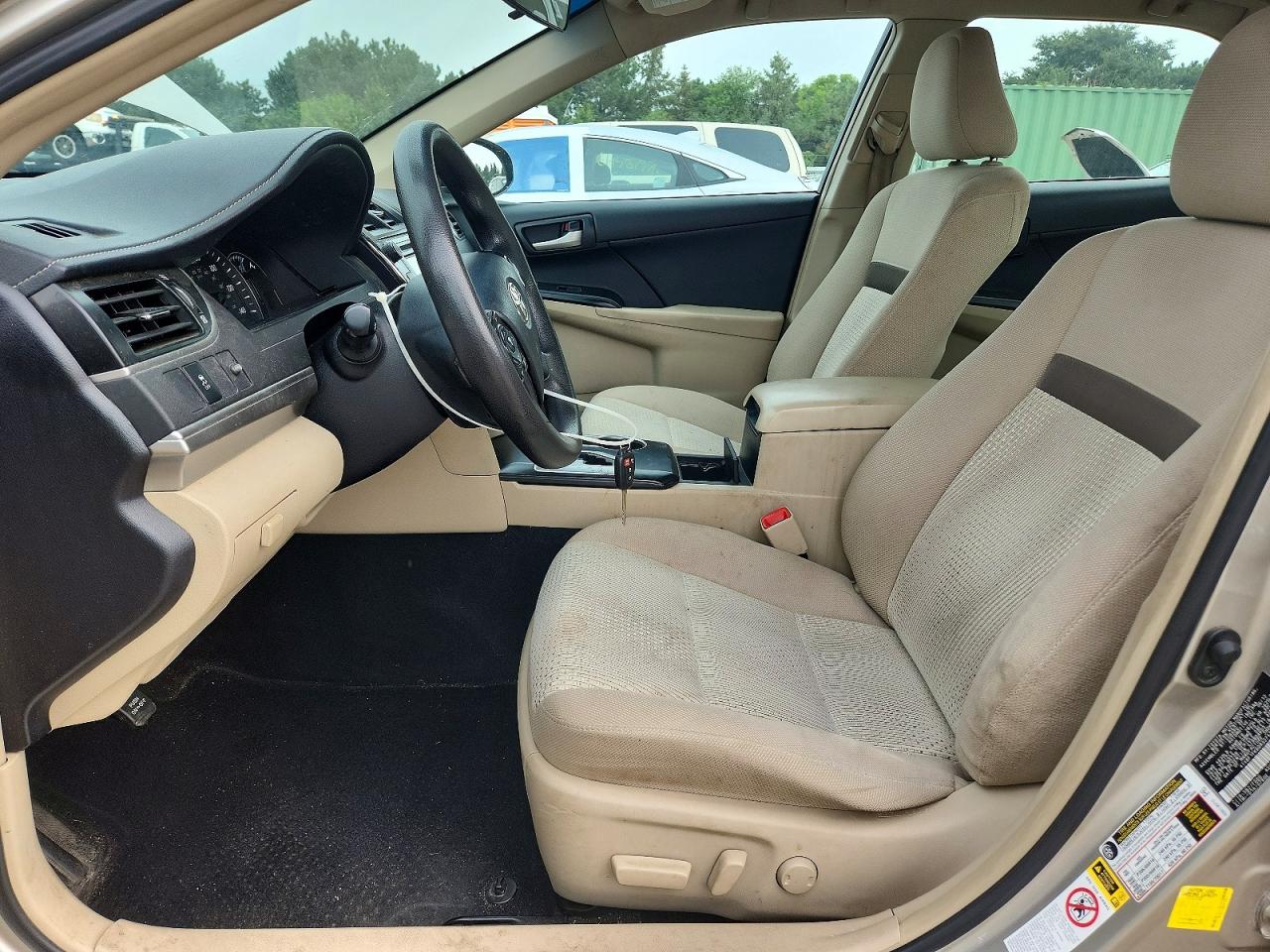 2013 Toyota Camry Le Серебряный vin: 4T4BF1FK6DR327475