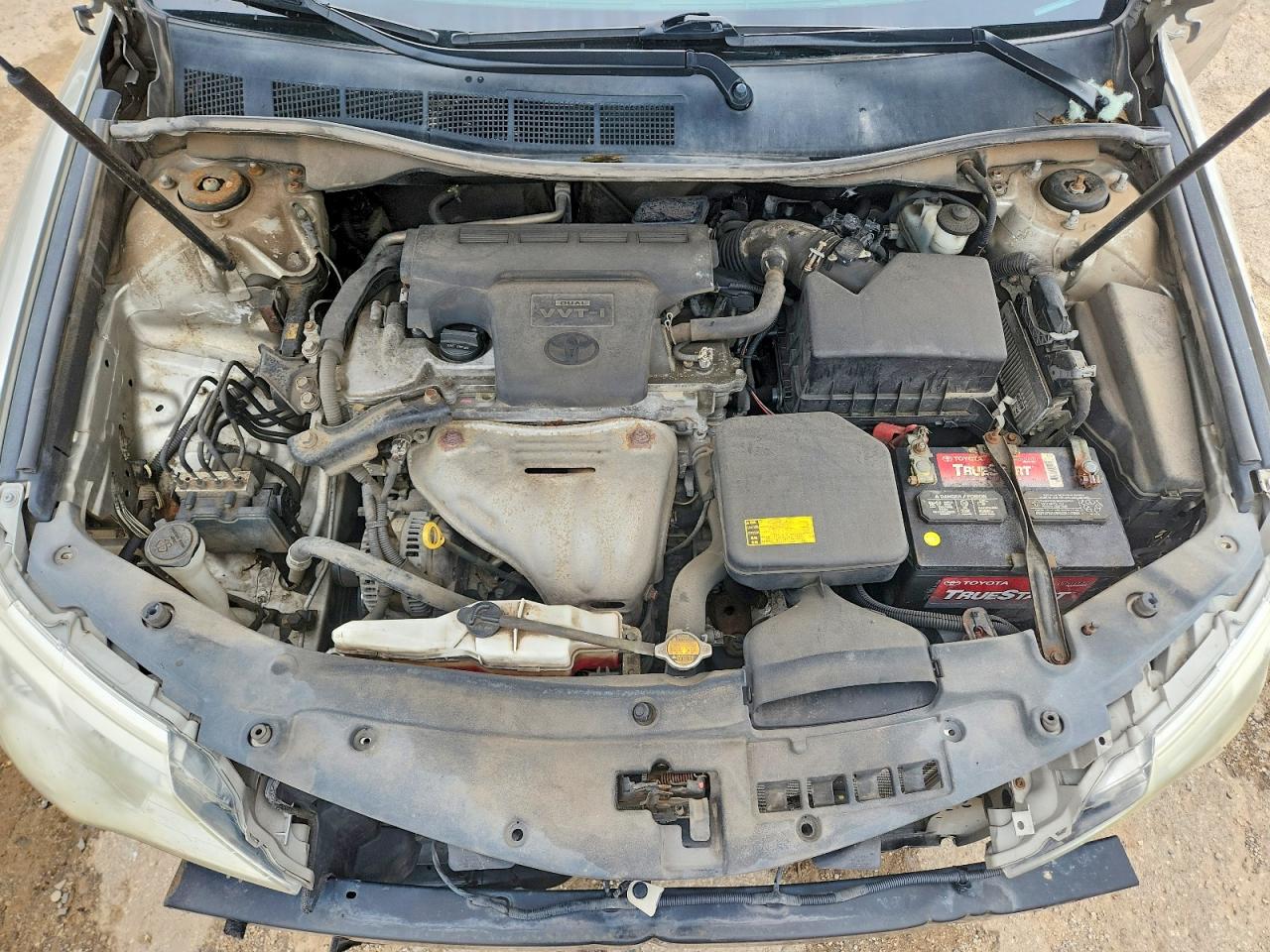 2013 Toyota Camry Le Серебряный vin: 4T4BF1FK6DR327475
