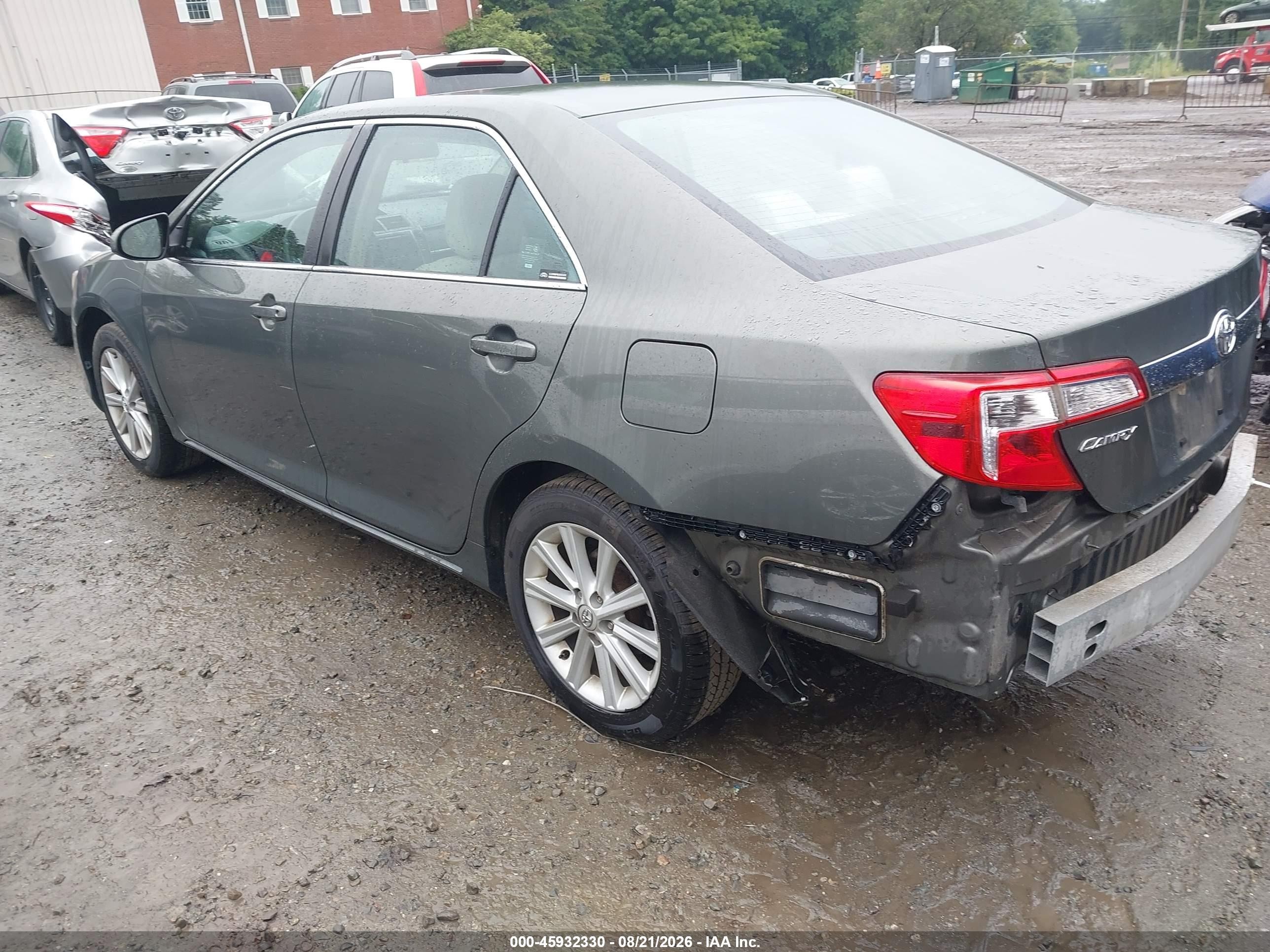 2013 Toyota Camry Xle Green vin: 4T4BF1FK6DR331493