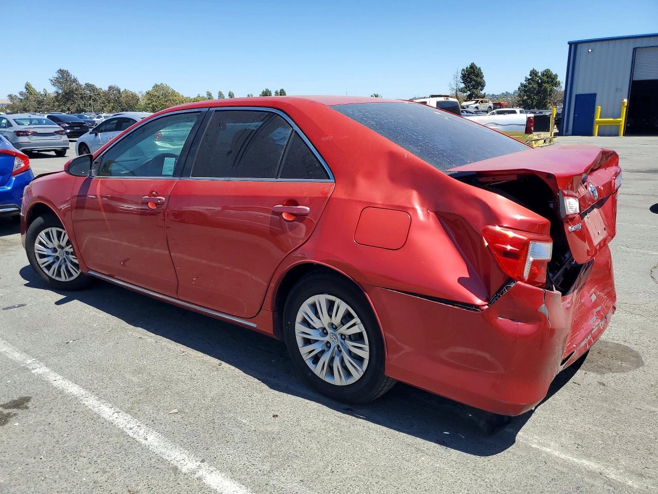 2013 Toyota Camry Le Red vin: 4T4BF1FK6DR333857
