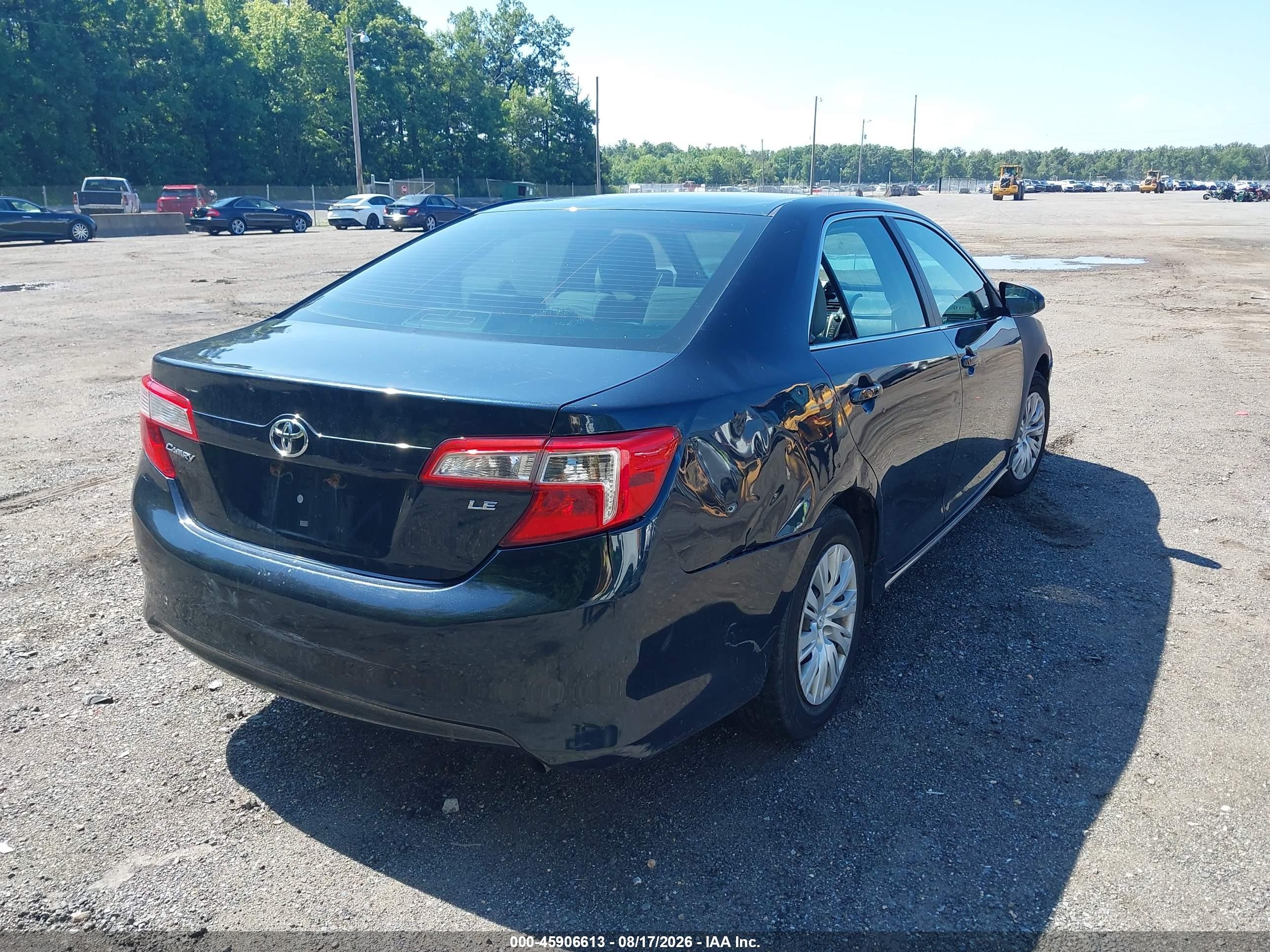 2014 Toyota Camry Le Blue vin: 4T4BF1FK6ER339465