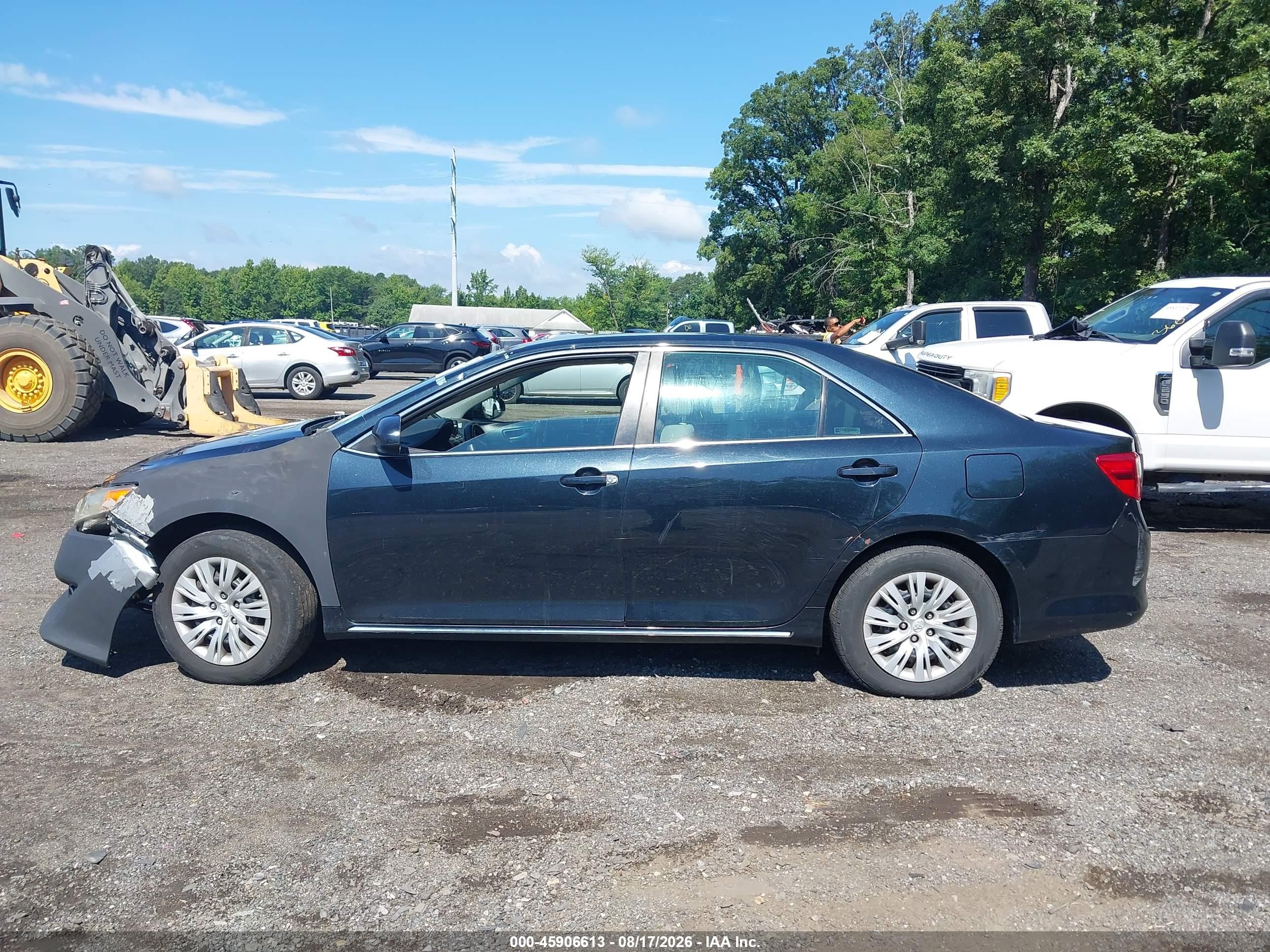 2014 Toyota Camry Le Blue vin: 4T4BF1FK6ER339465