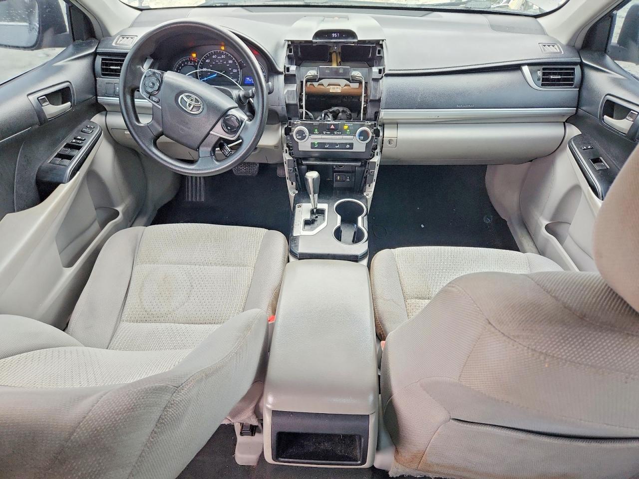 2014 Toyota Camry Le Gray vin: 4T4BF1FK6ER339563