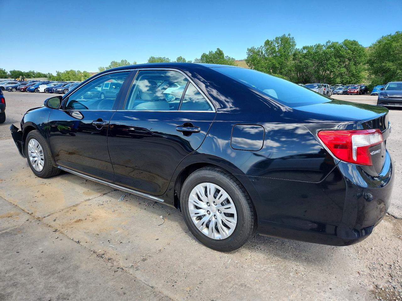 2014 Toyota Camry Le Black vin: 4T4BF1FK6ER345377